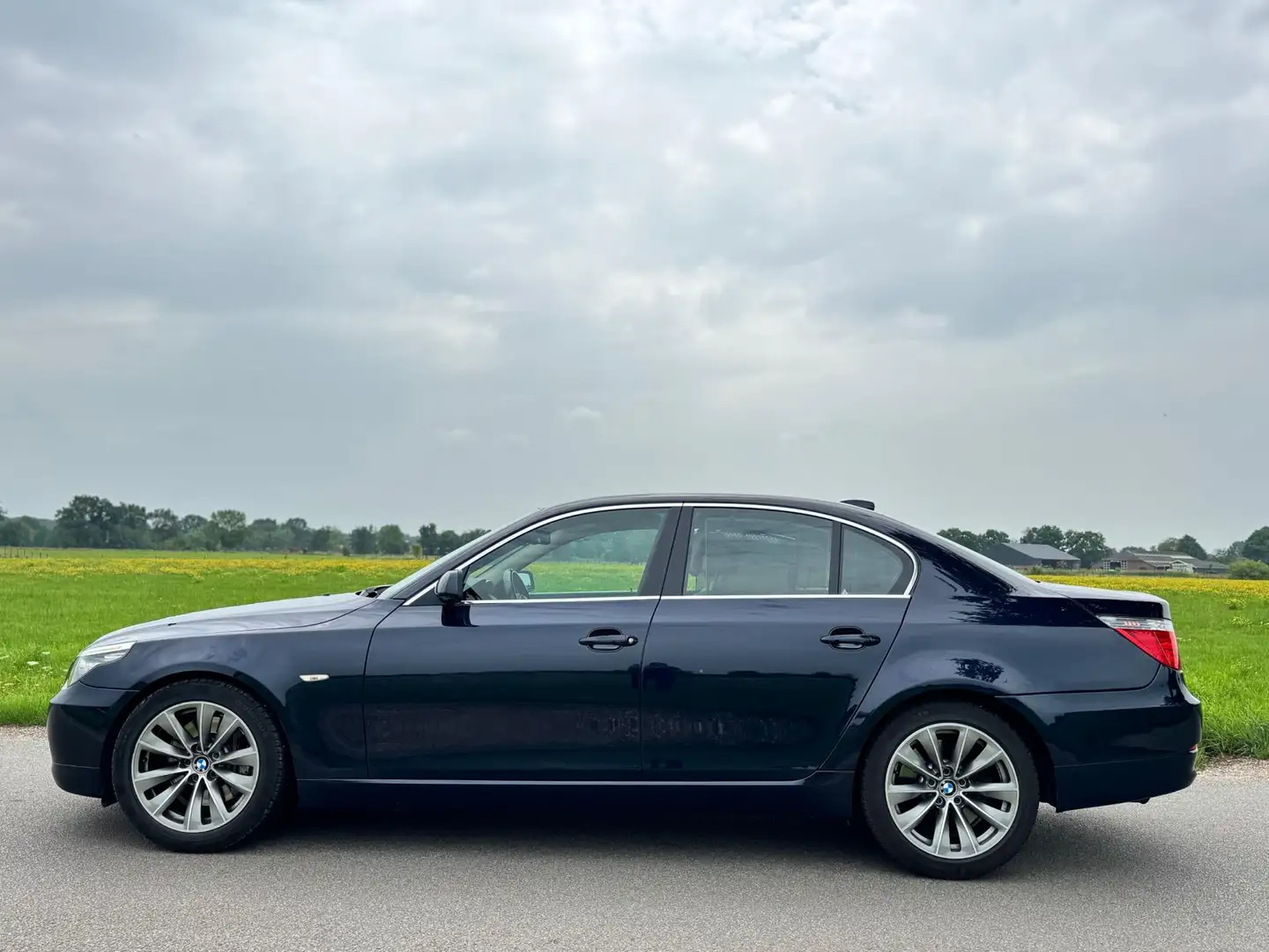 BMW 540 5-serie 540i Business Line|softclose|aut|navi|xeno Blue - 2