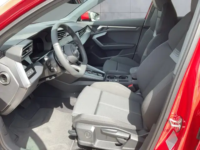 Audi A3 view 9