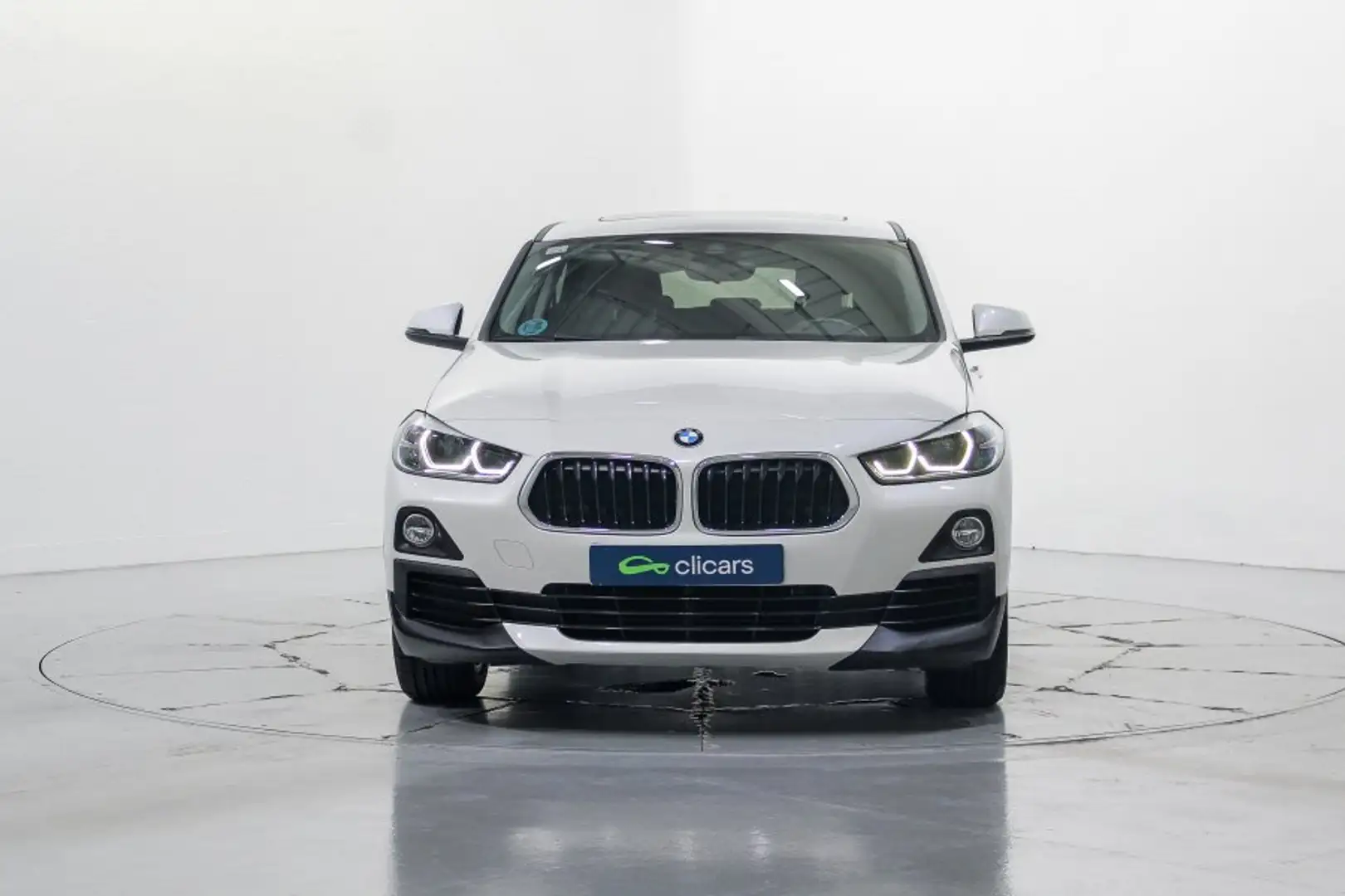 BMW X2 sDrive 18iA Advantage Gris - 2