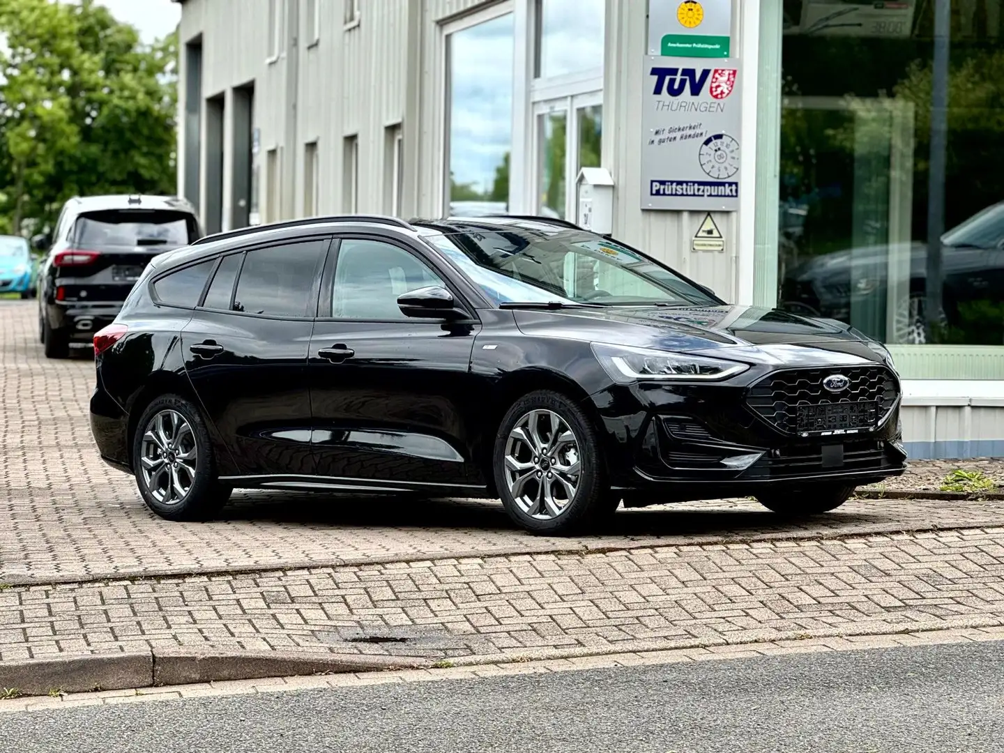 Ford Focus Turnier ST-Line X, LED,el.Heckklappe,Navi Negro - 1
