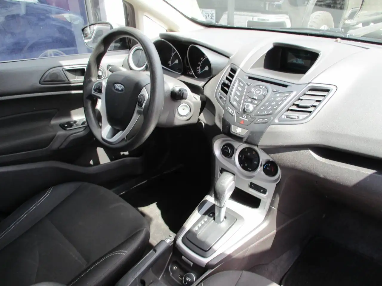Ford Fiesta снимка Ford Fiesta