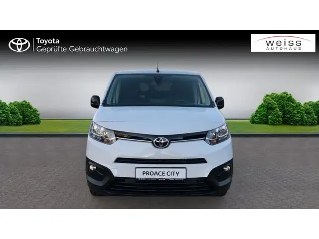 Toyota Proace City view 5