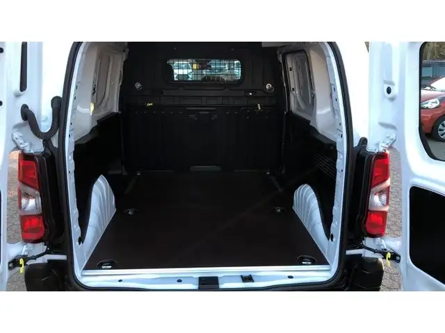 Toyota Proace City view 10