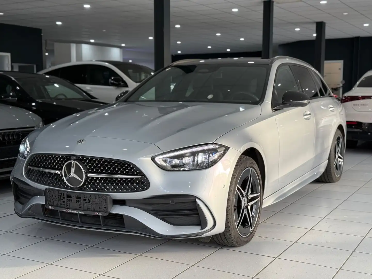 Mercedes-Benz C 300 de T*AMG*DISTRONIC*PANO*MEMORY*360*AHK*KEY Zilver - 1