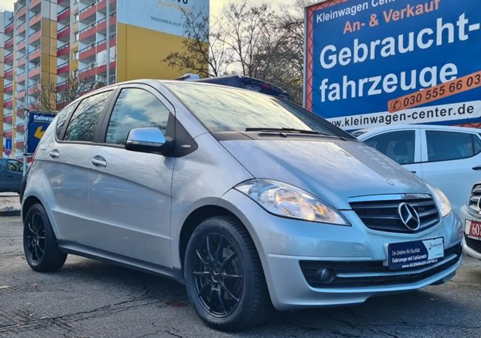 Mercedes-Benz A 180 Klima/PDC/Sitzh/Allwetter Argent - 2
