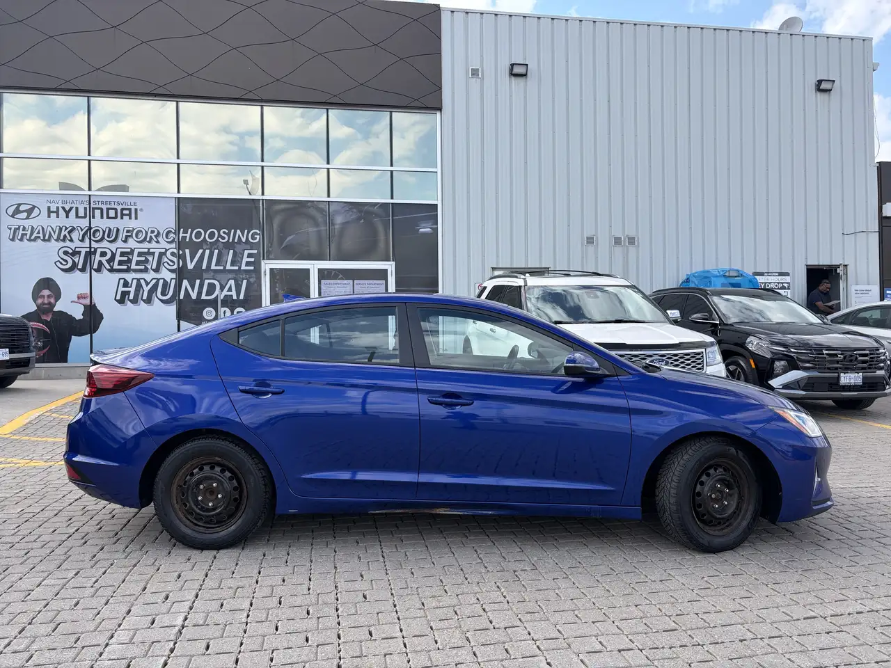 Hyundai ELANTRA снимка Hyundai ELANTRA