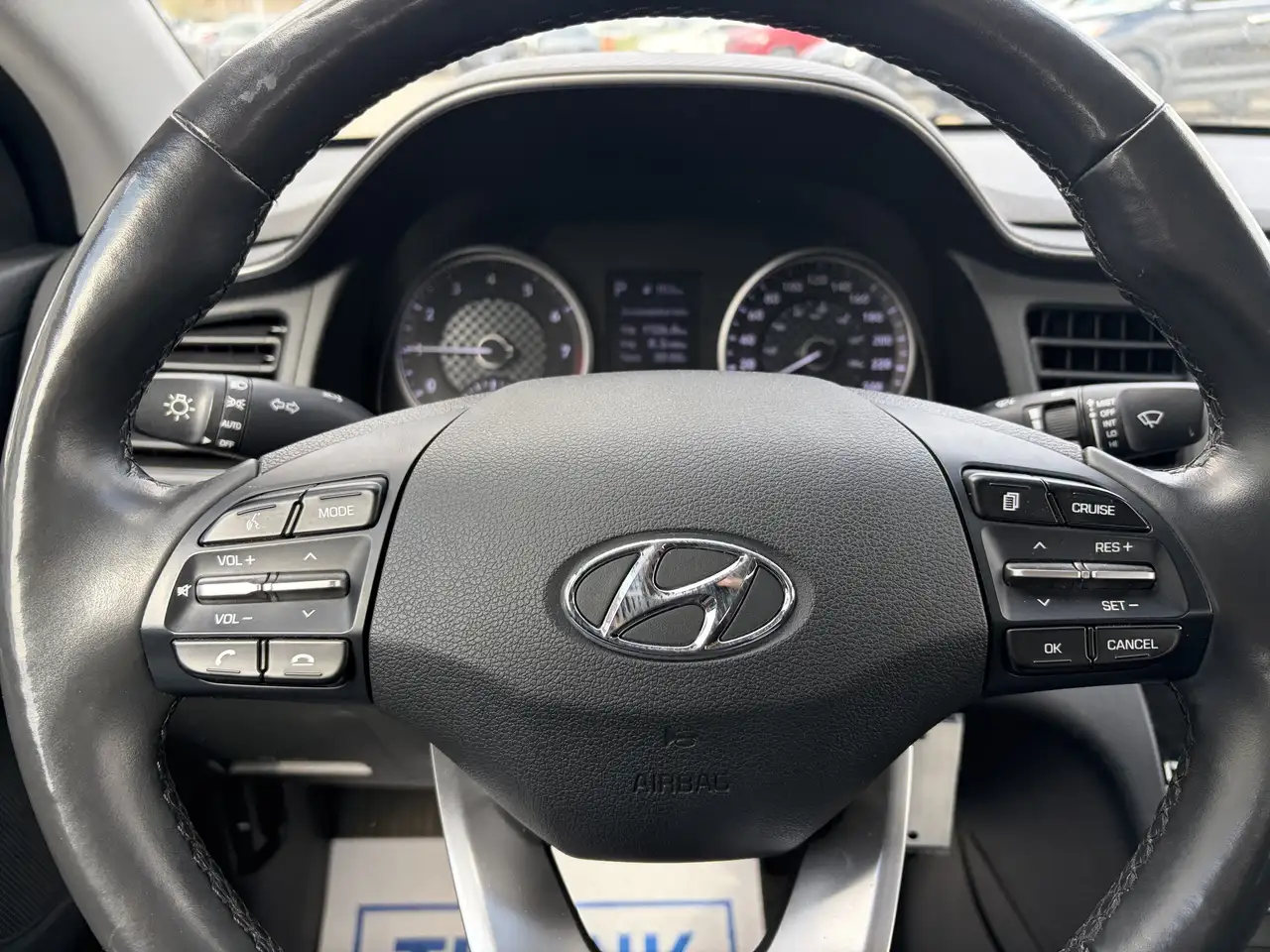 Hyundai ELANTRA снимка Hyundai ELANTRA