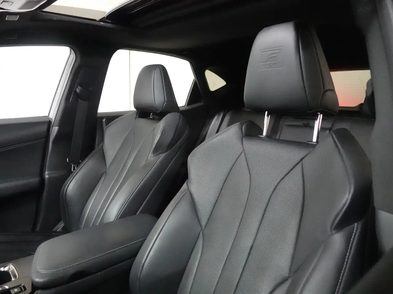 Lexus NX fotografie Lexus NX