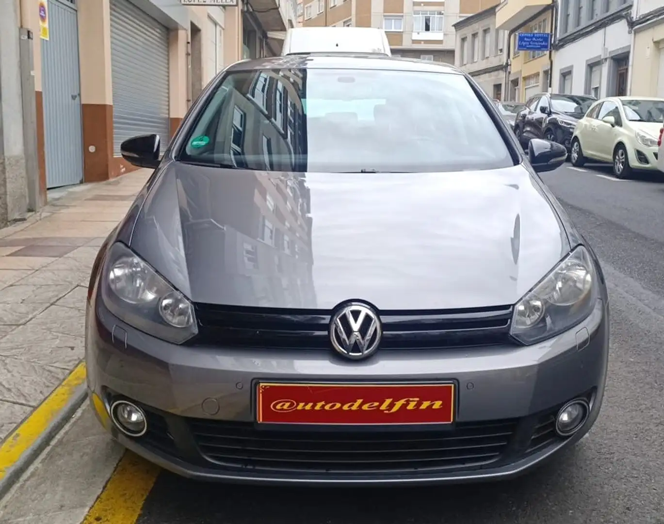 Volkswagen Golf 1.6TDI CR BMT Edition 105 Gris - 2