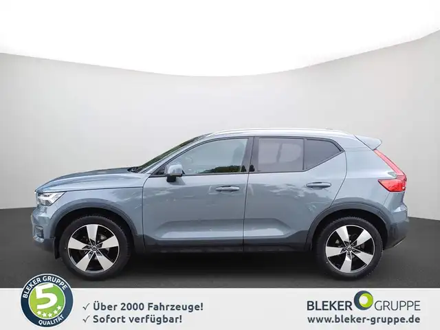 Volvo XC40 view 4