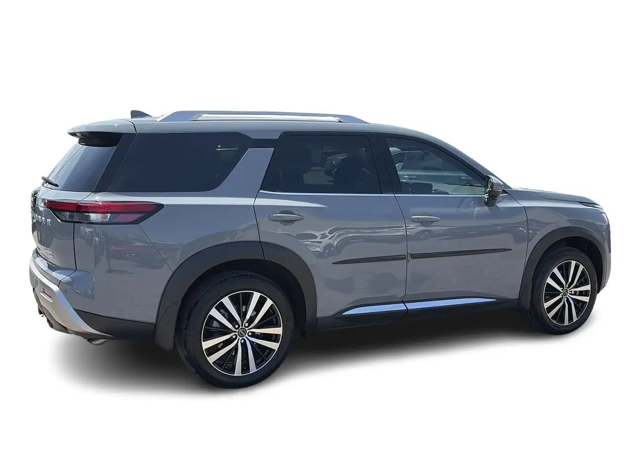 Nissan Pathfinder снимка Nissan Pathfinder