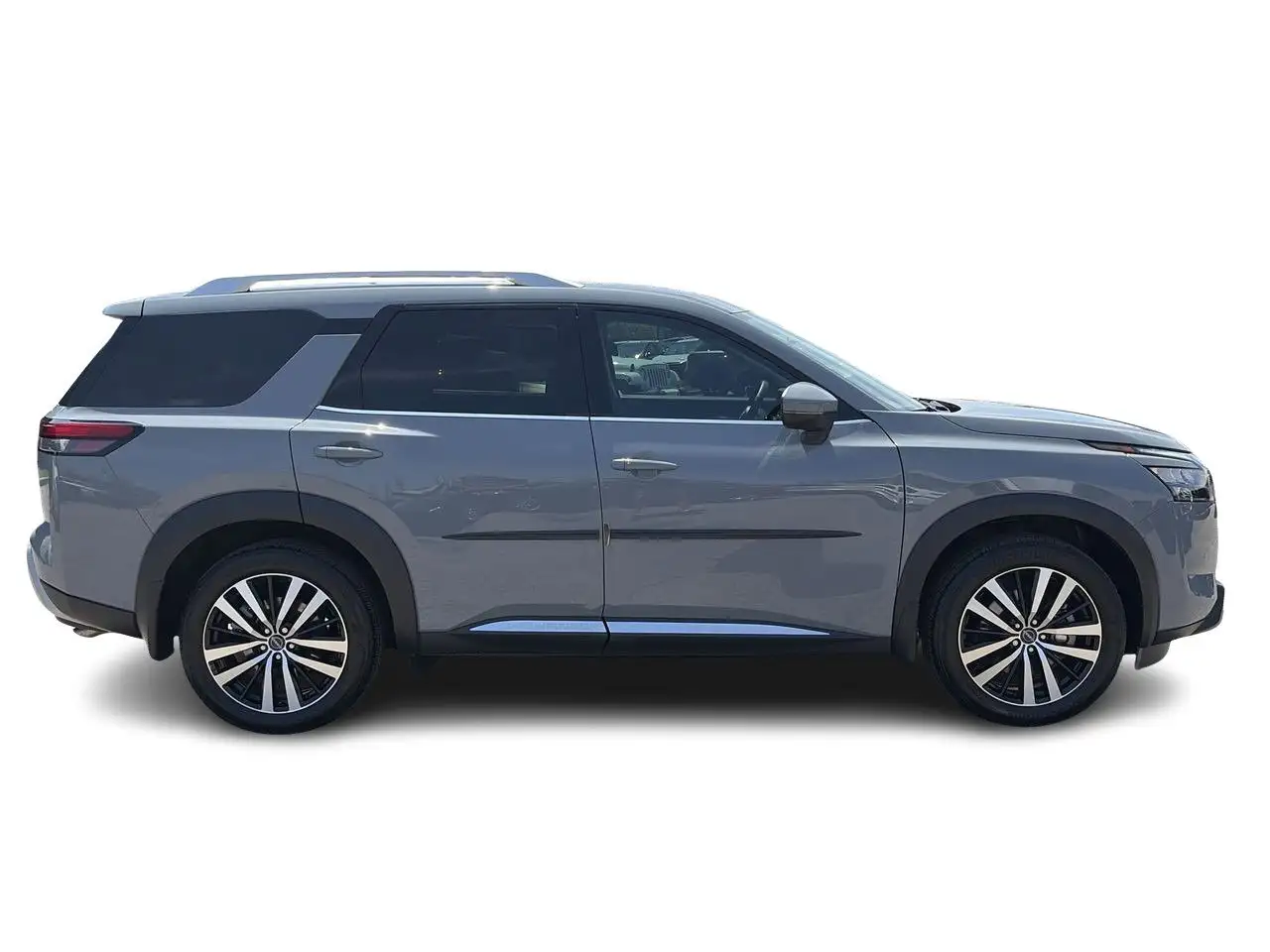 Nissan Pathfinder снимка Nissan Pathfinder