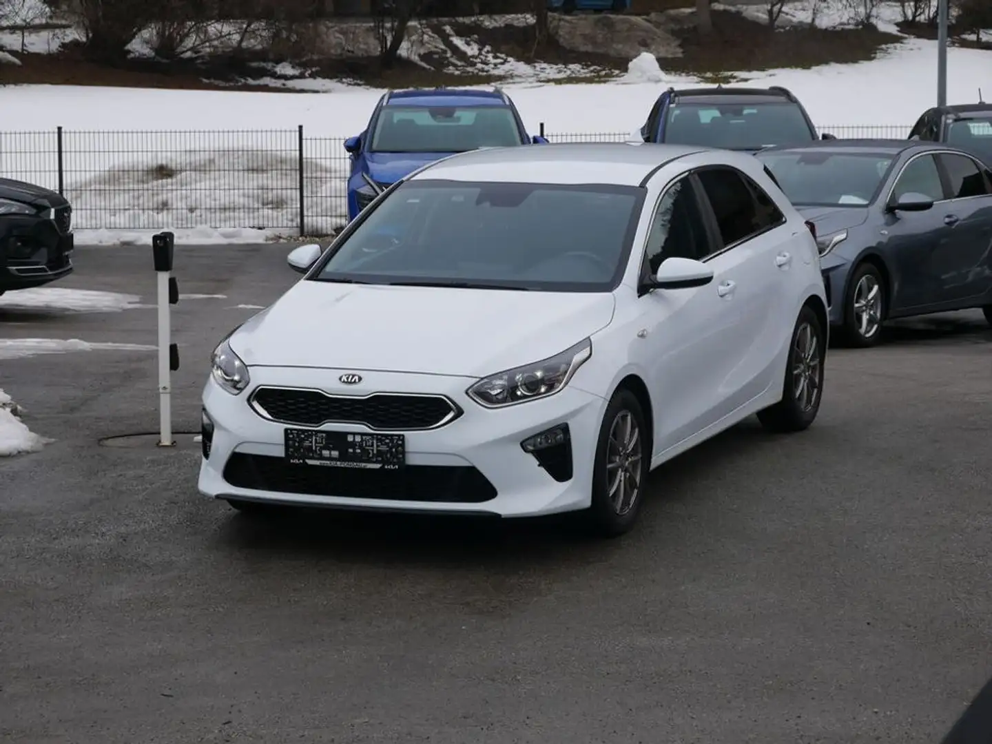 Kia Ceed / cee'd 1,0 T-GDI GPF Silber Weiß - 2