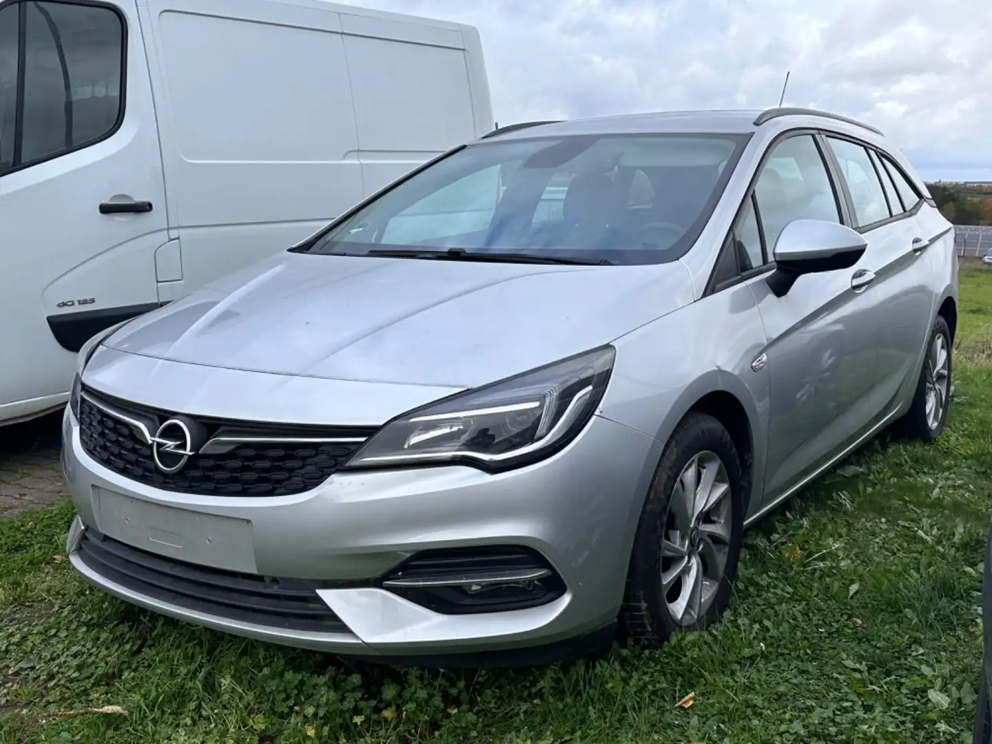 Opel Astra K Sports Tourer /Navi/Motor läuft unruhig Argent - 1