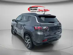 Jeep Compass снимка Jeep Compass