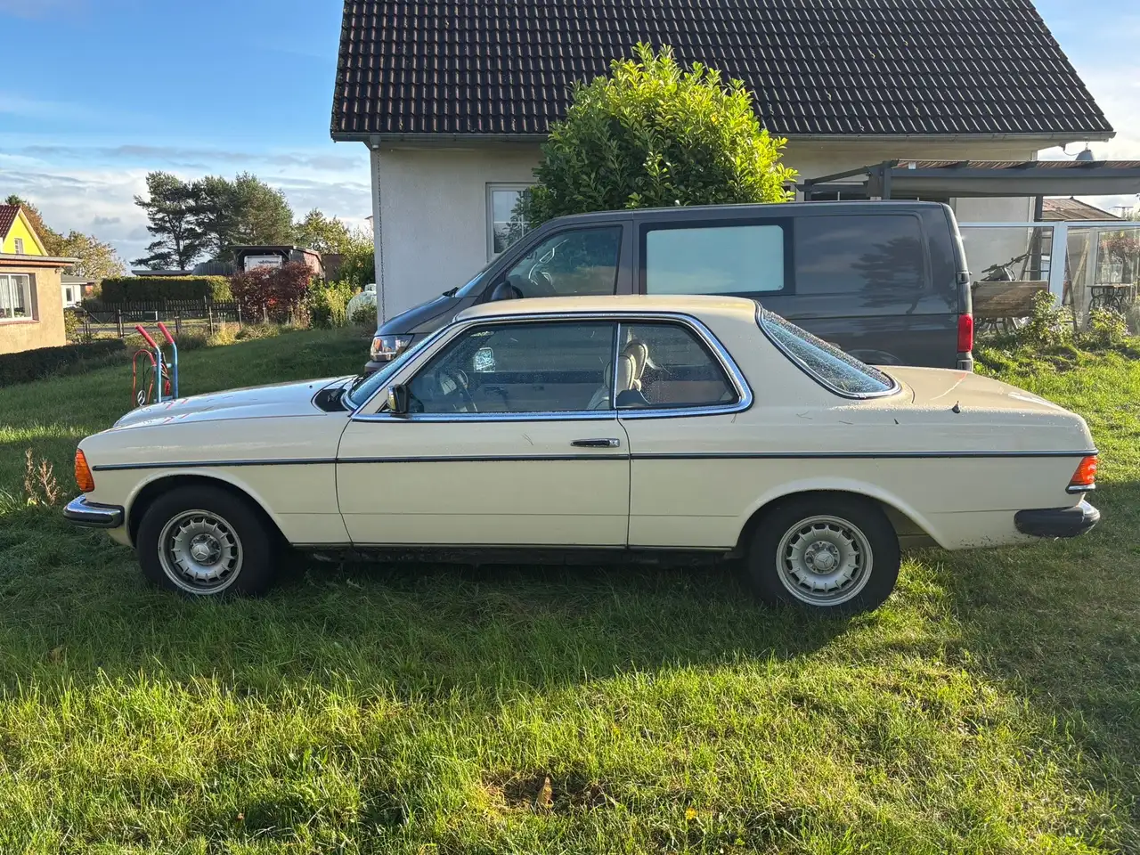 Mercedes-Benz Baureihe 123 280 CE, foto 1