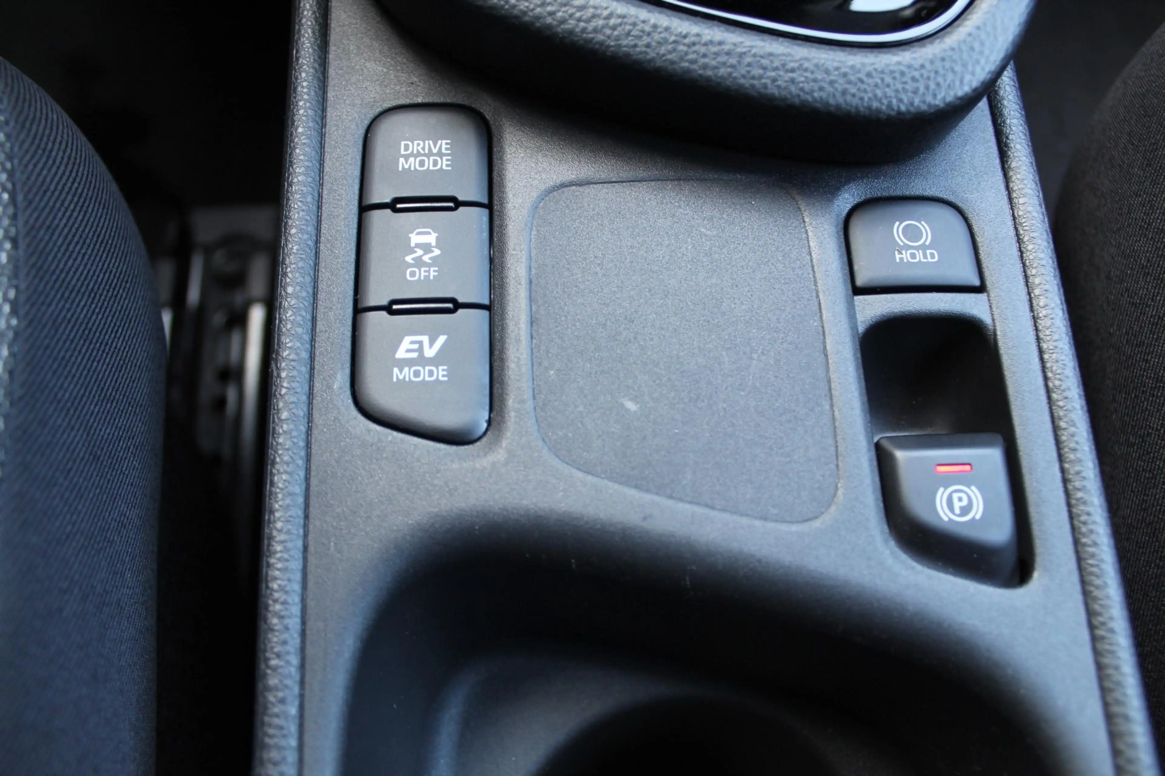 Toyota Yaris Cross 1.5 Hybrid 115 First Edition Plus | Rijklaar | PDC — photo 24