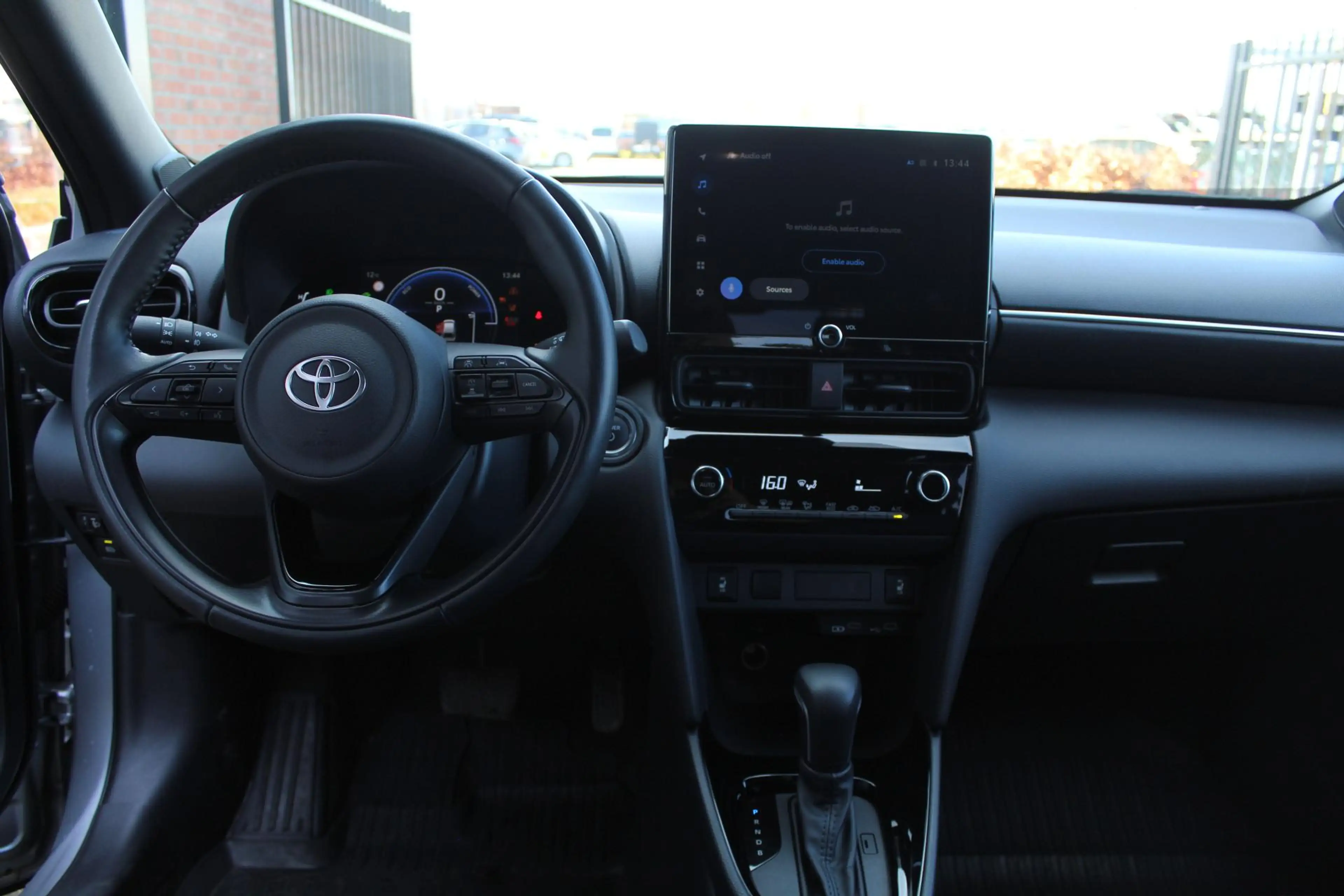 Toyota Yaris Cross 1.5 Hybrid 115 First Edition Plus | Rijklaar | PDC — photo 4