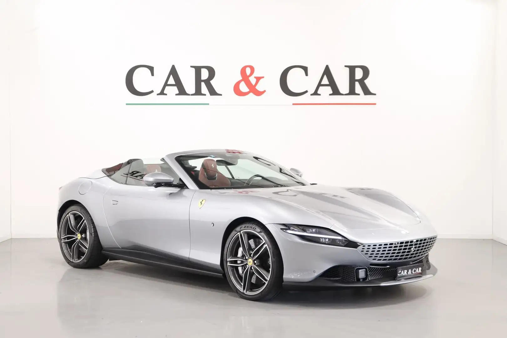 Ferrari Roma Spider Argintiu - 1