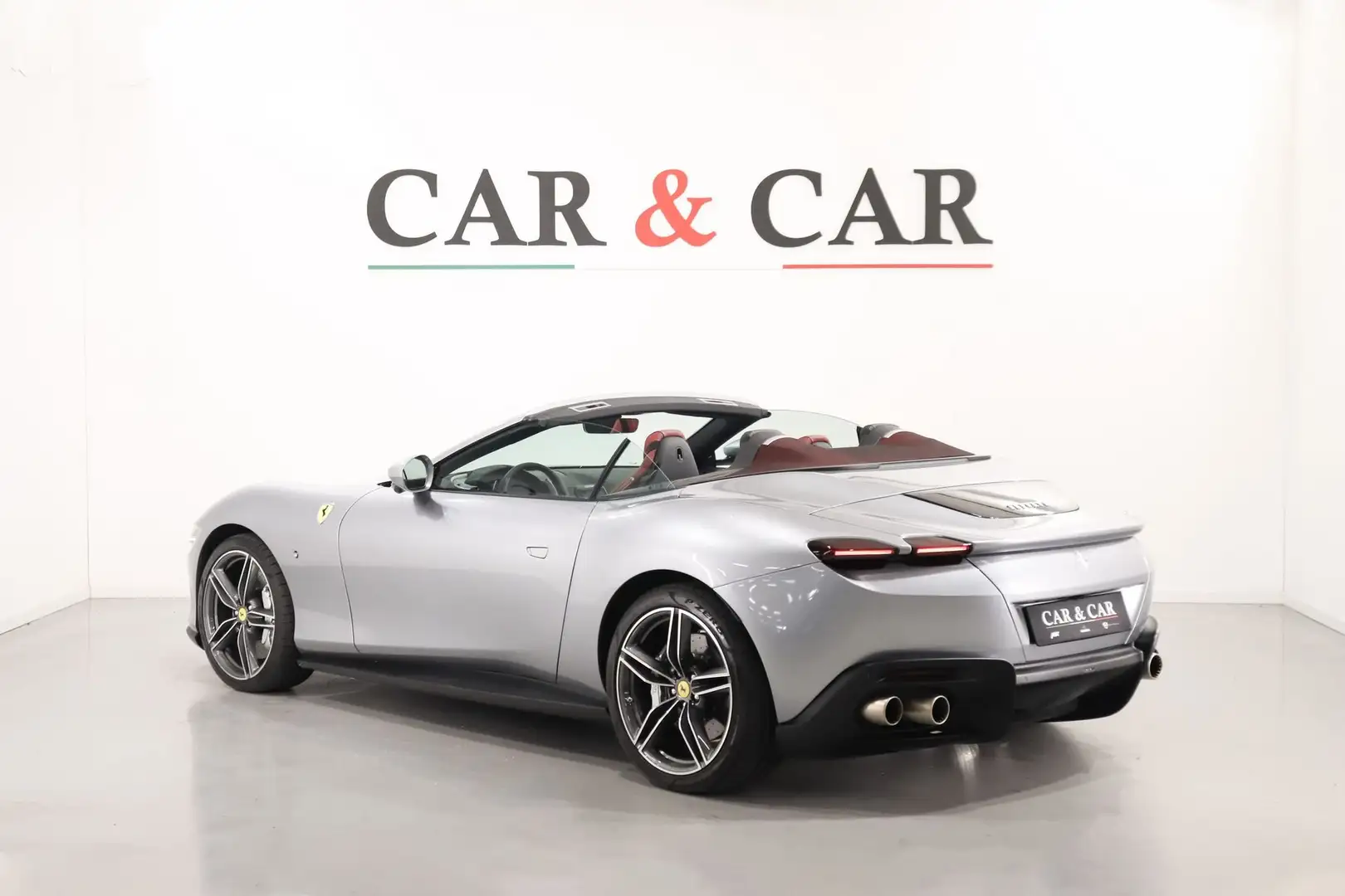 Ferrari Roma Spider Argintiu - 2