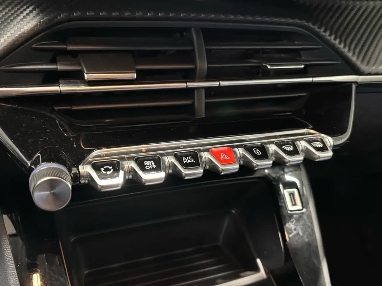 Peugeot 208 Active 17