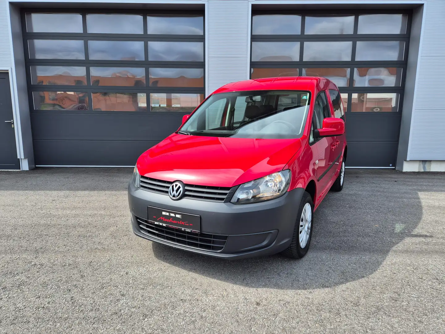Volkswagen Caddy Kombi Trendline 2,0 TDI DPF 4MOTION Rosso - 2