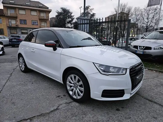Audi A1 view 3