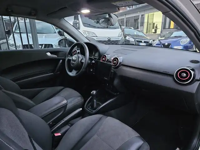 Audi A1 view 10