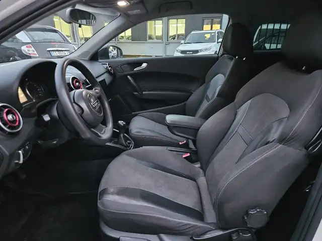 Audi A1 view 8