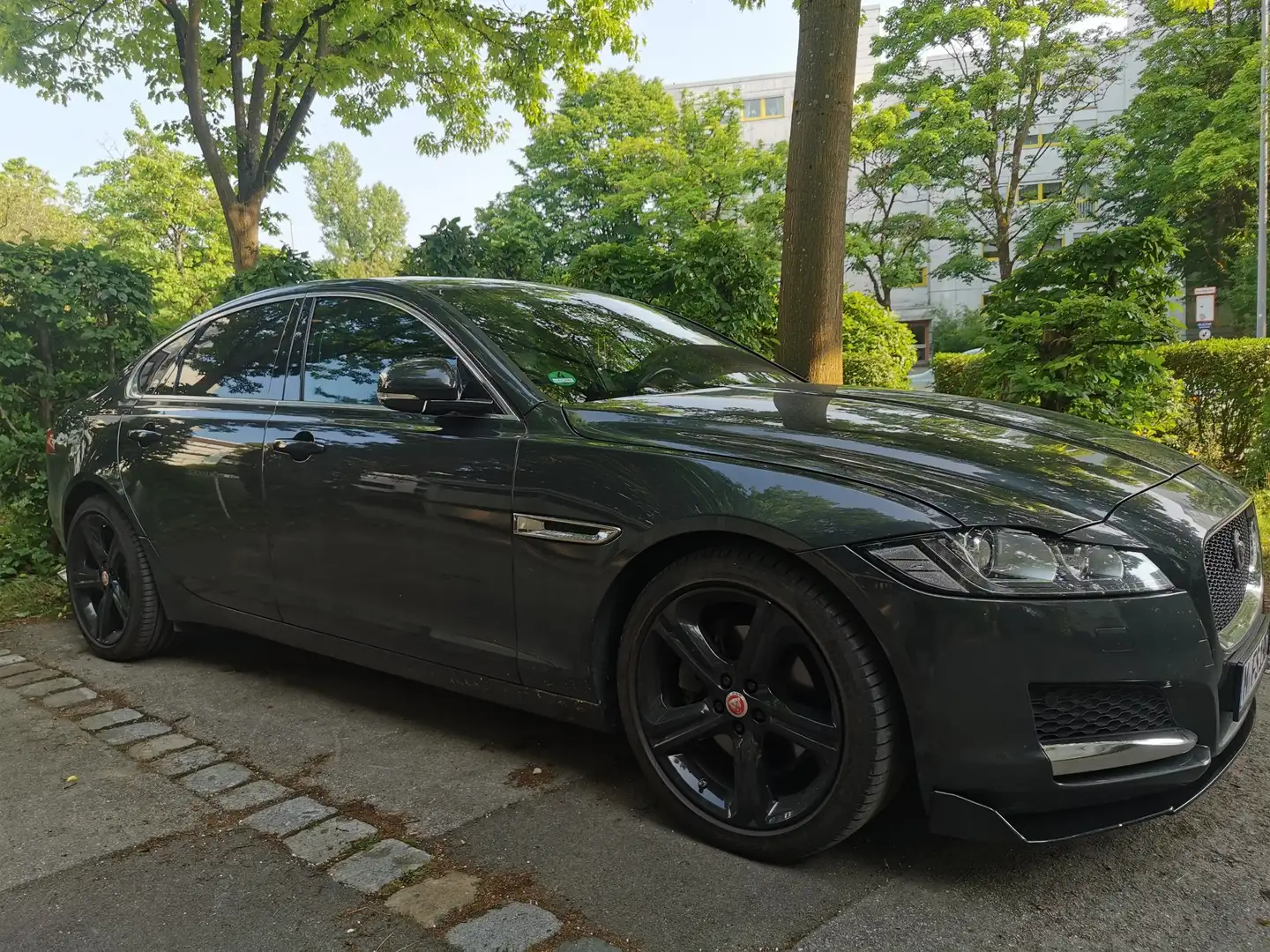 Jaguar XF 20d AWD Aut. Prestige Kamera, digital tacho - 1