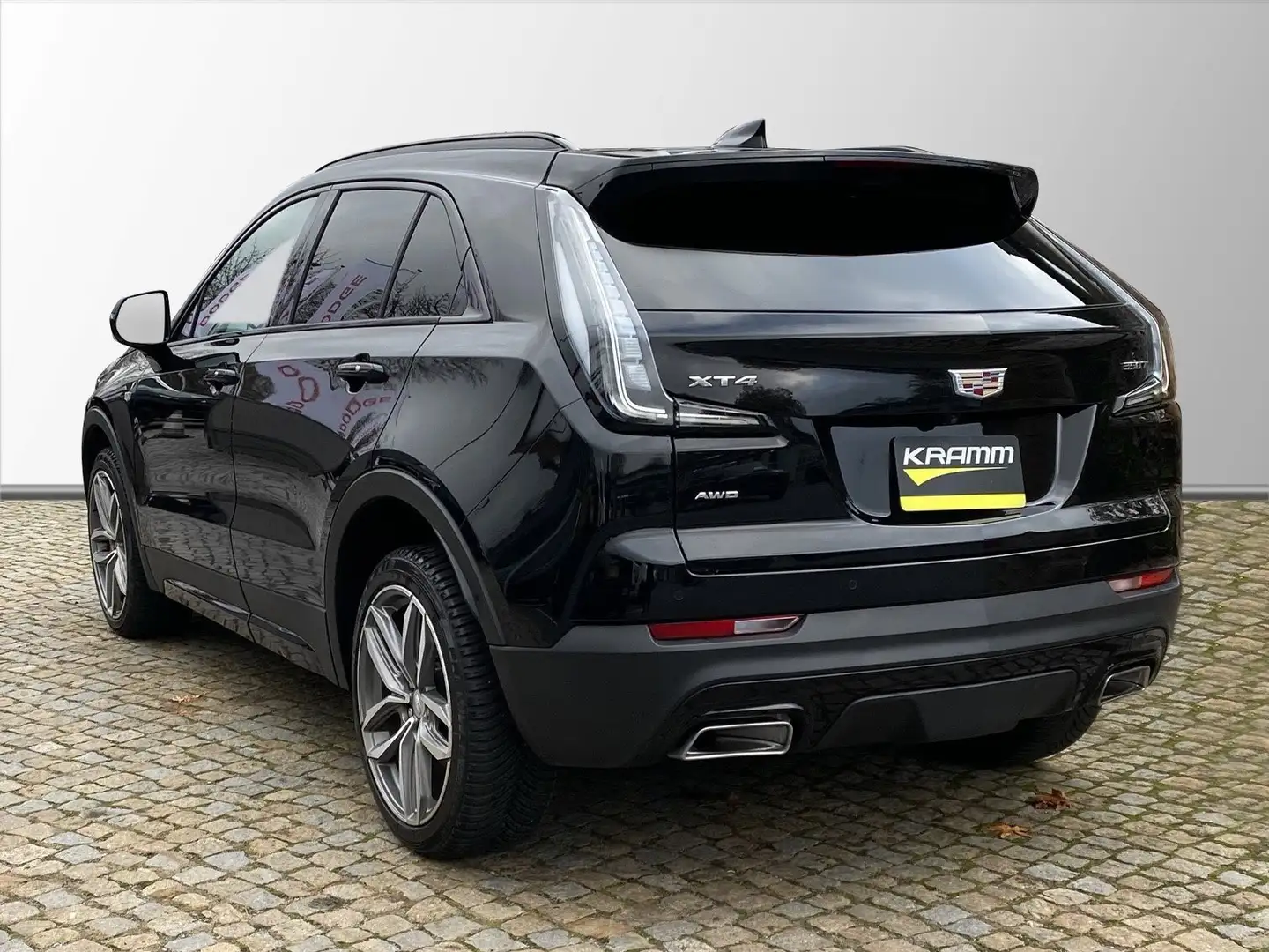 Cadillac XT4 2.0 Sport AWD Sitzbelüft.+Panoramadach Noir - 2