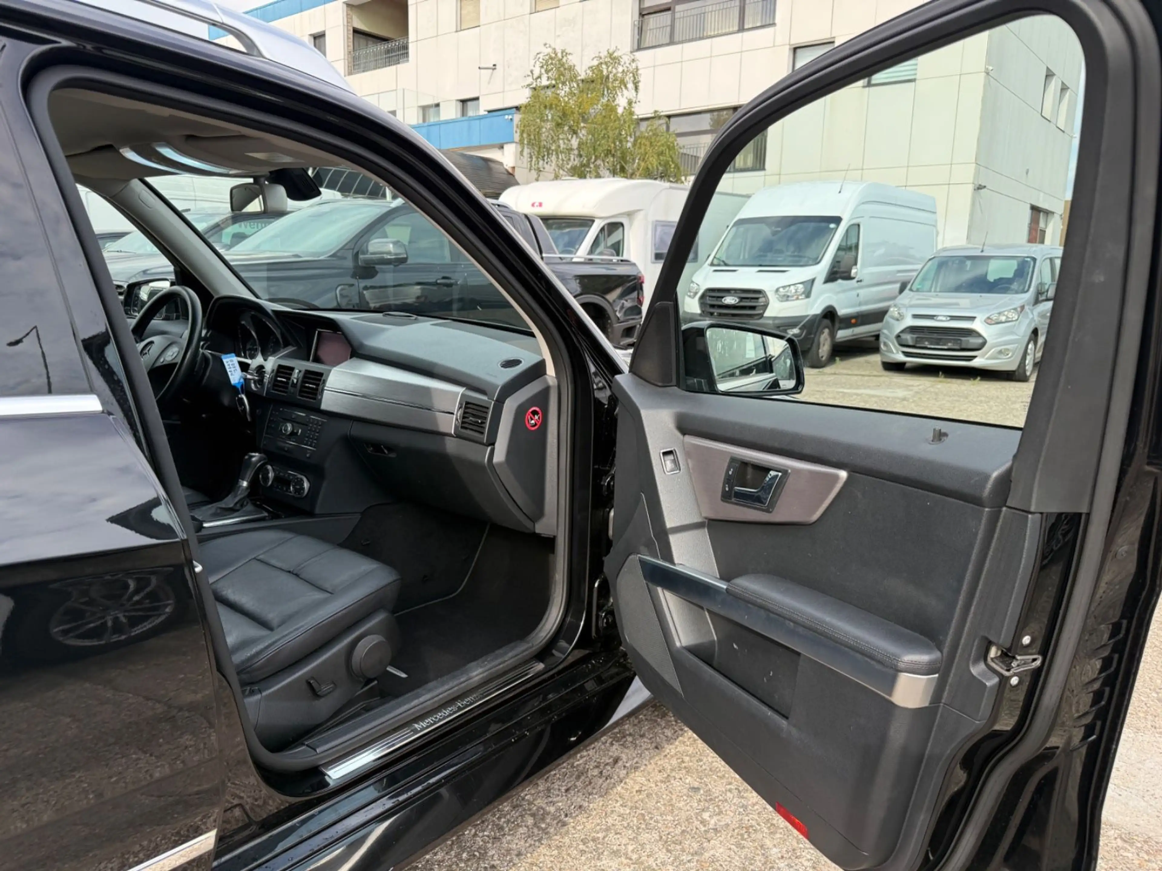 Mercedes-Benz GLK 350 CDI 4Matic/Leder/AHK/Navi/Automatik — photo 17