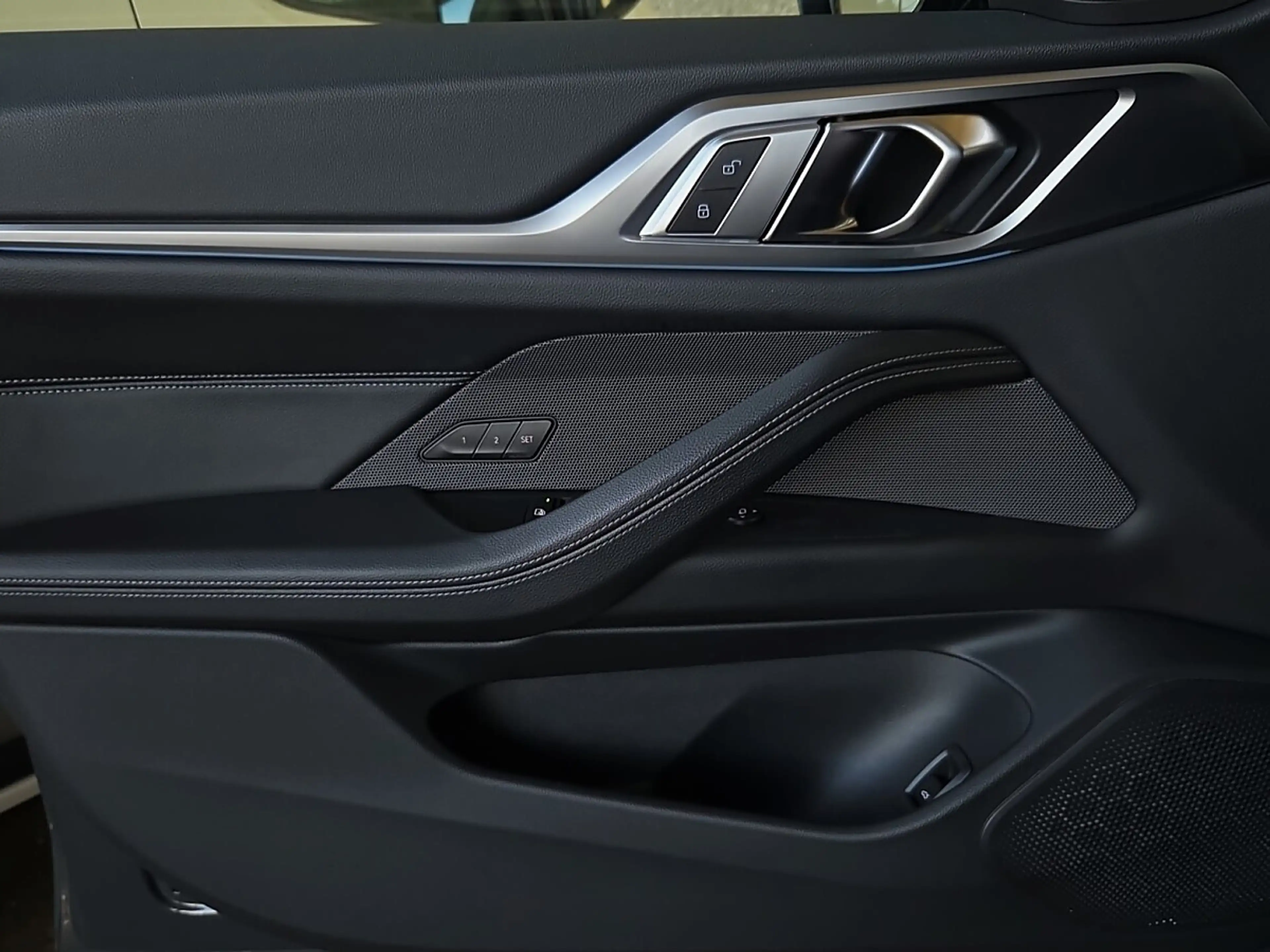 BMW i4 4er - M50 i xDrive — photo 14