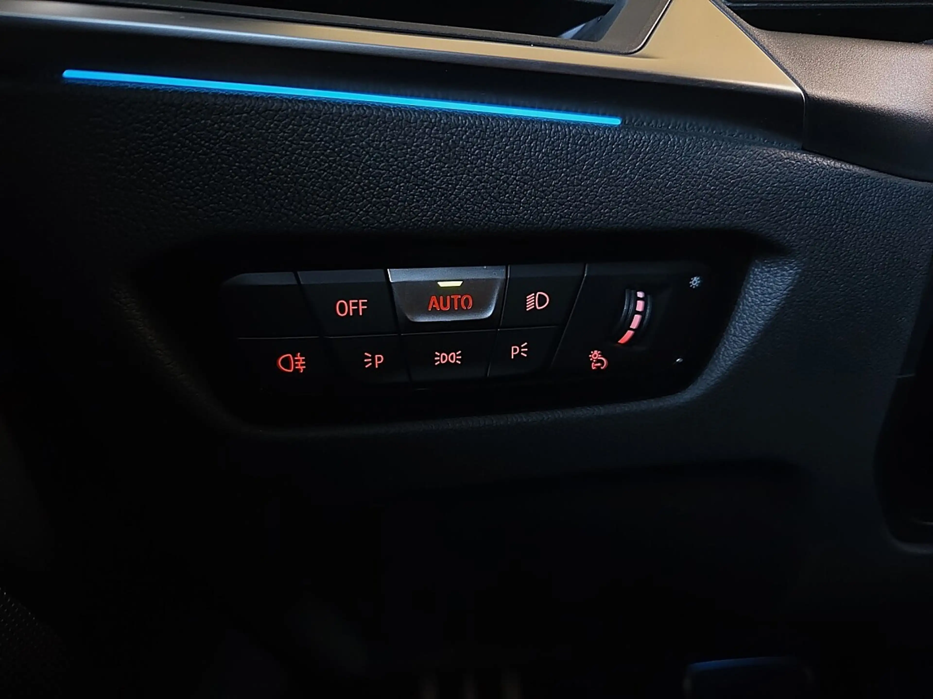 BMW i4 4er - M50 i xDrive — photo 45