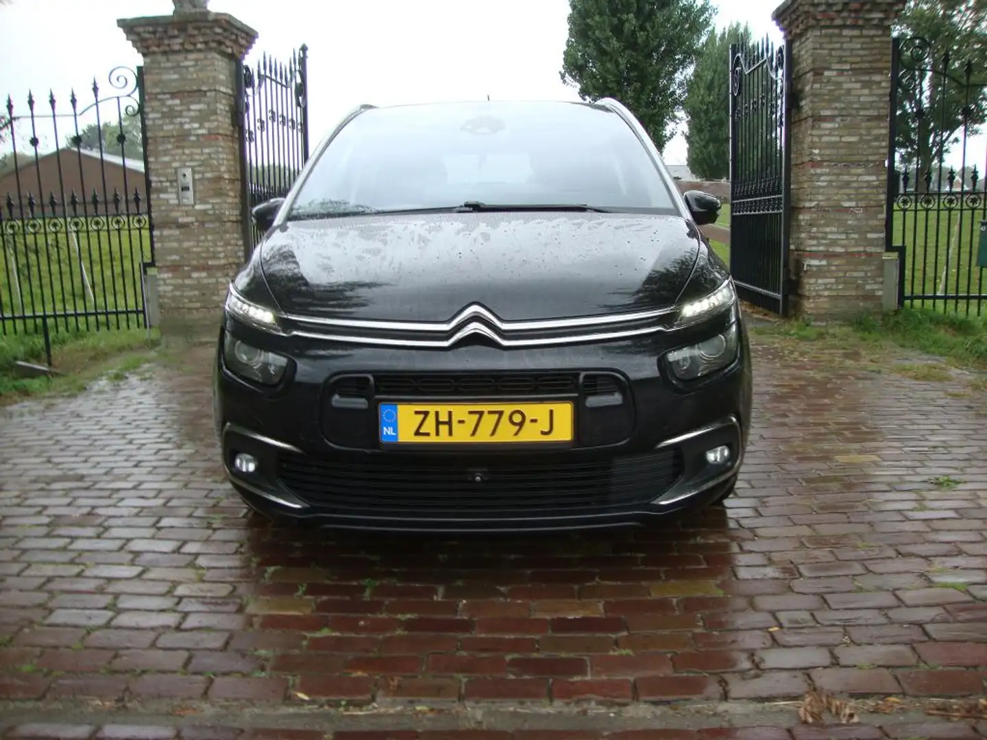 Citroen Grand C4 Picasso 1.6 BlueHDi Shine 7 zits Negro - 2