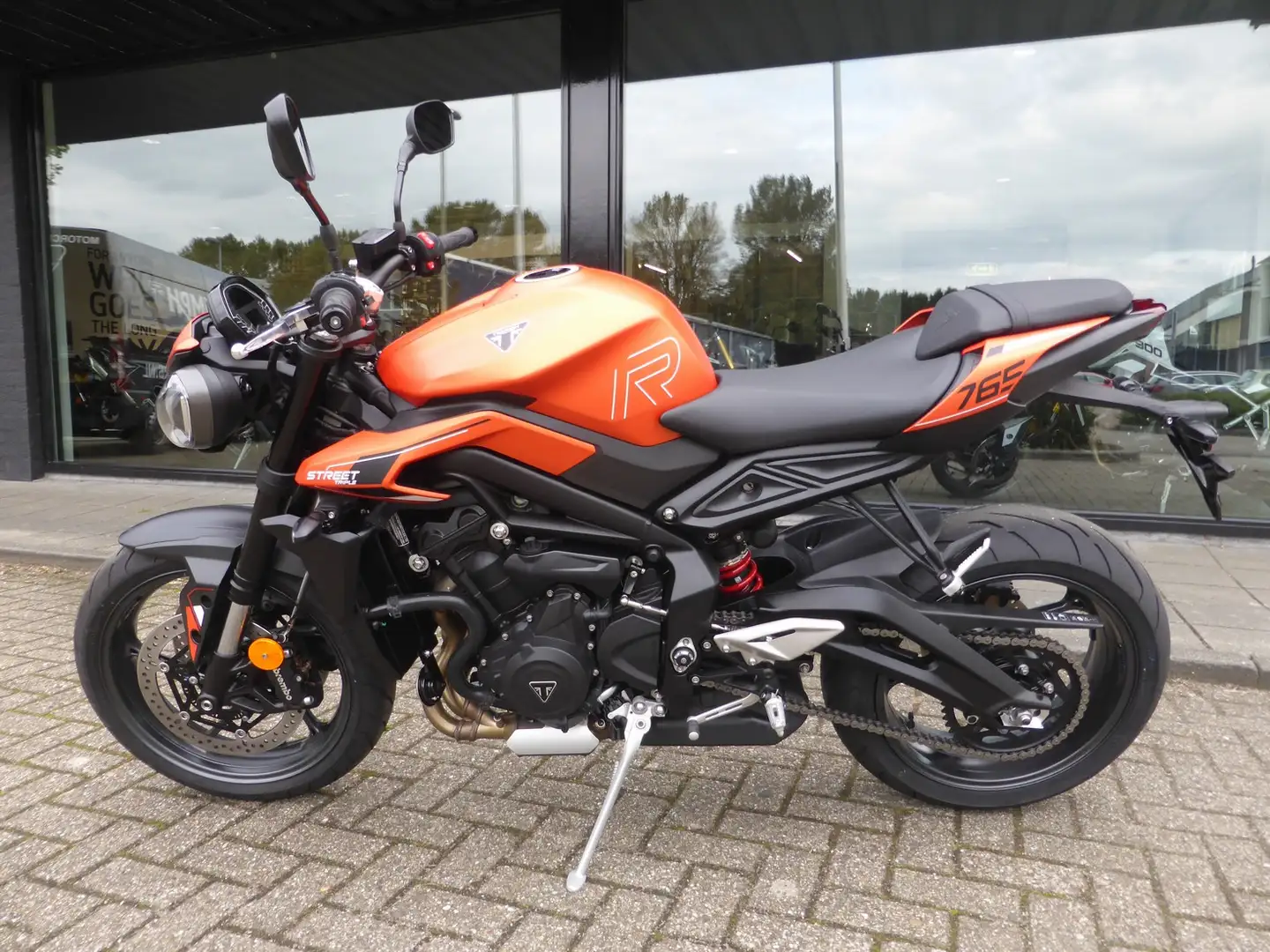 Triumph Street Triple 765 R Чёрный - 2