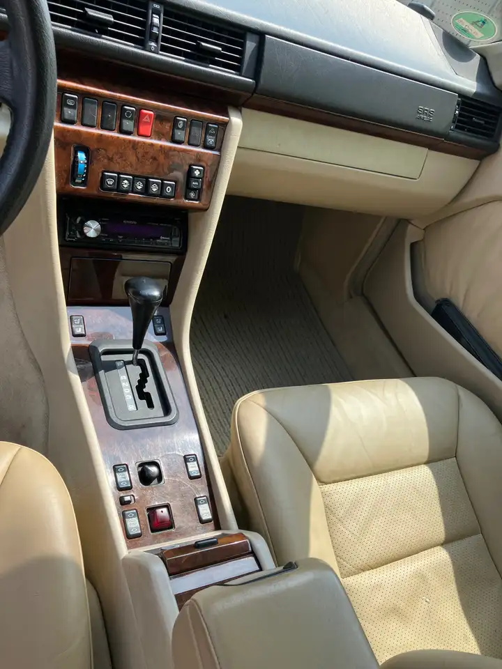 Mercedes-Benz 320 A124 mit H-Zulassung, foto 10