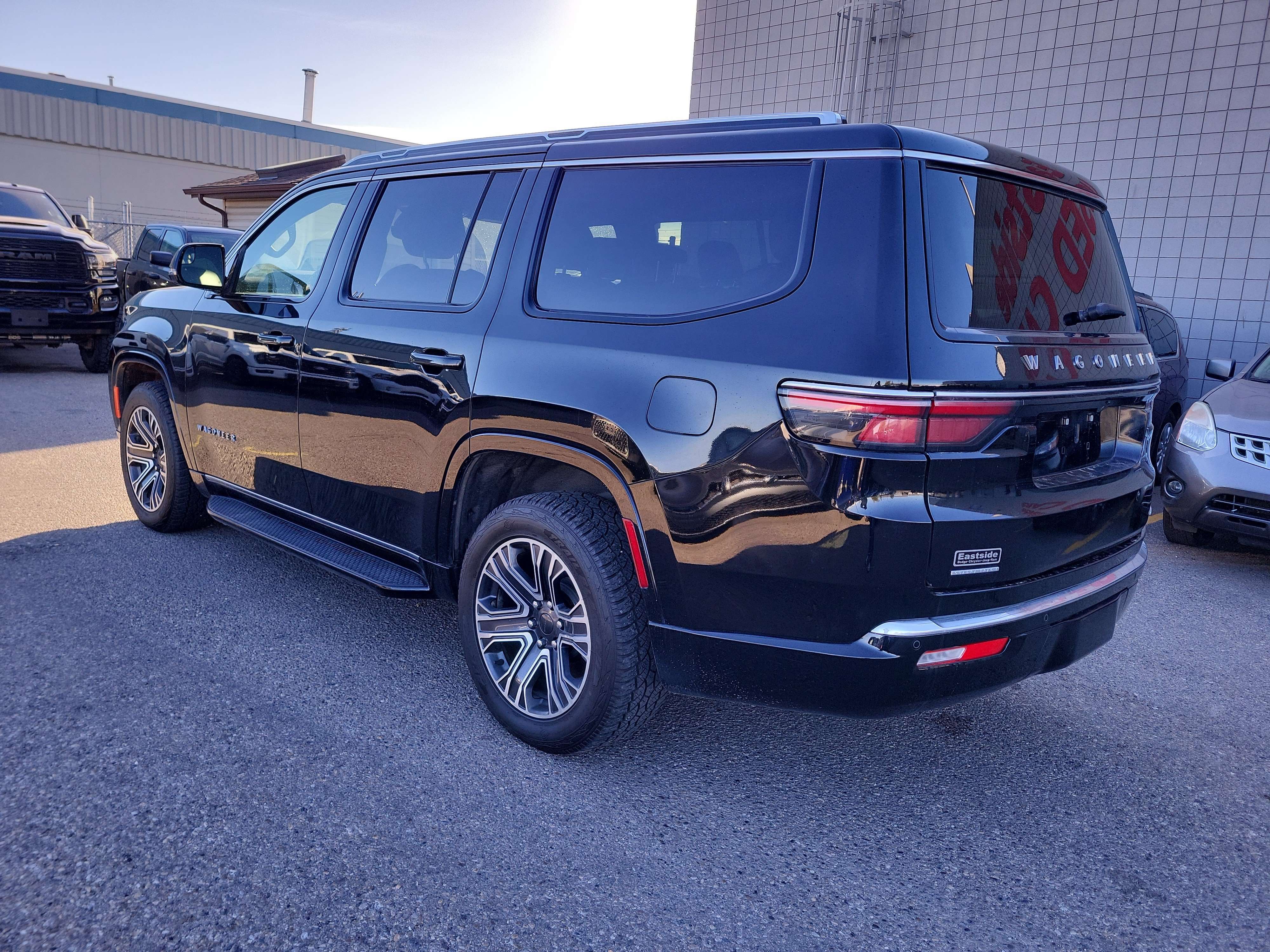 2023 Jeep Wagoneer 4WD