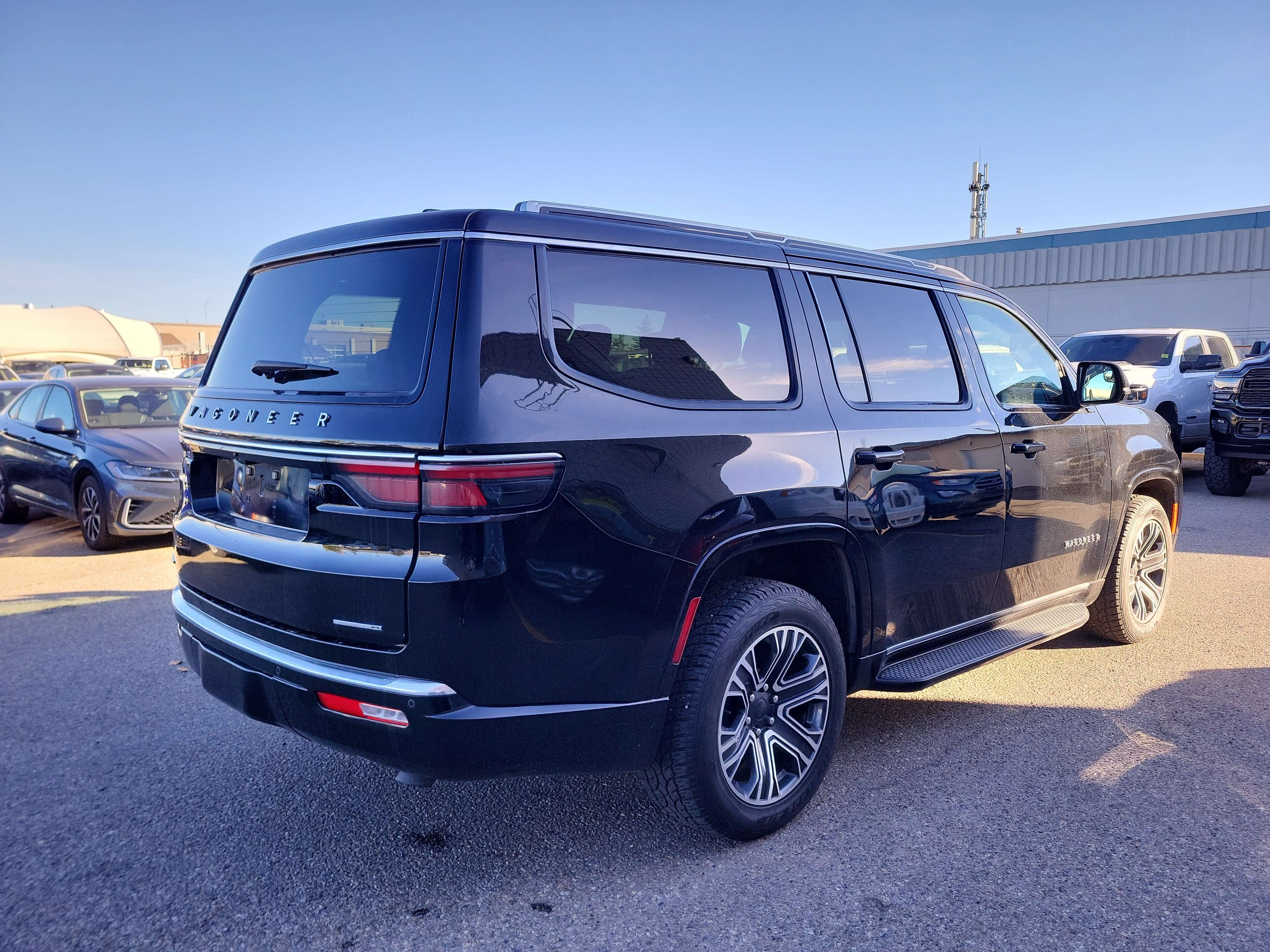 2023 Jeep Wagoneer 4WD