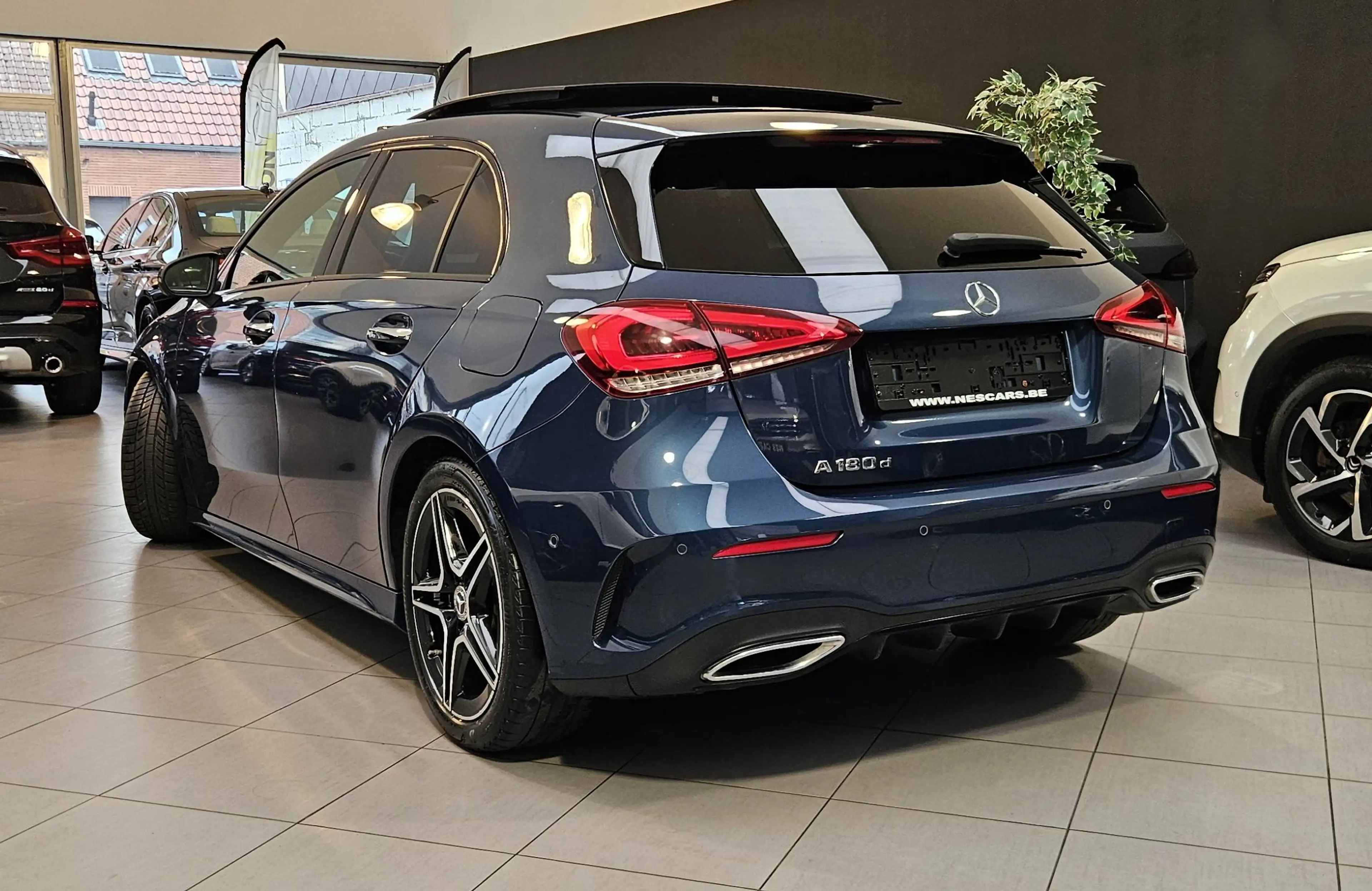 Mercedes-Benz A 180 A 180 D PACK AMG ,BOITE AUTO,TOIT PANORAMIQUE,CUIR,GPS,CAMERA,GARANTIE 1 AN — photo 9