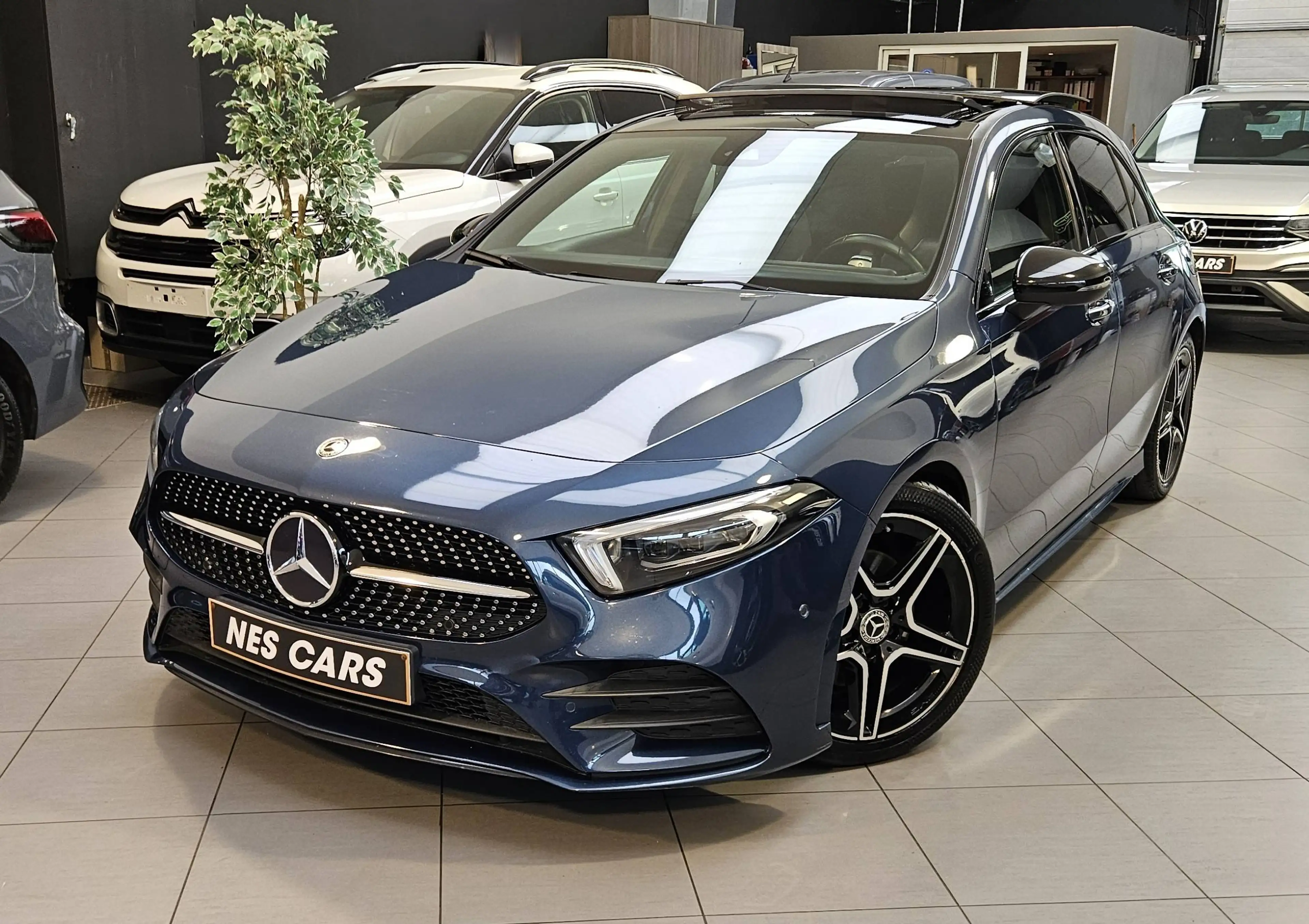 Mercedes-Benz A 180 A 180 D PACK AMG ,BOITE AUTO,TOIT PANORAMIQUE,CUIR,GPS,CAMERA,GARANTIE 1 AN