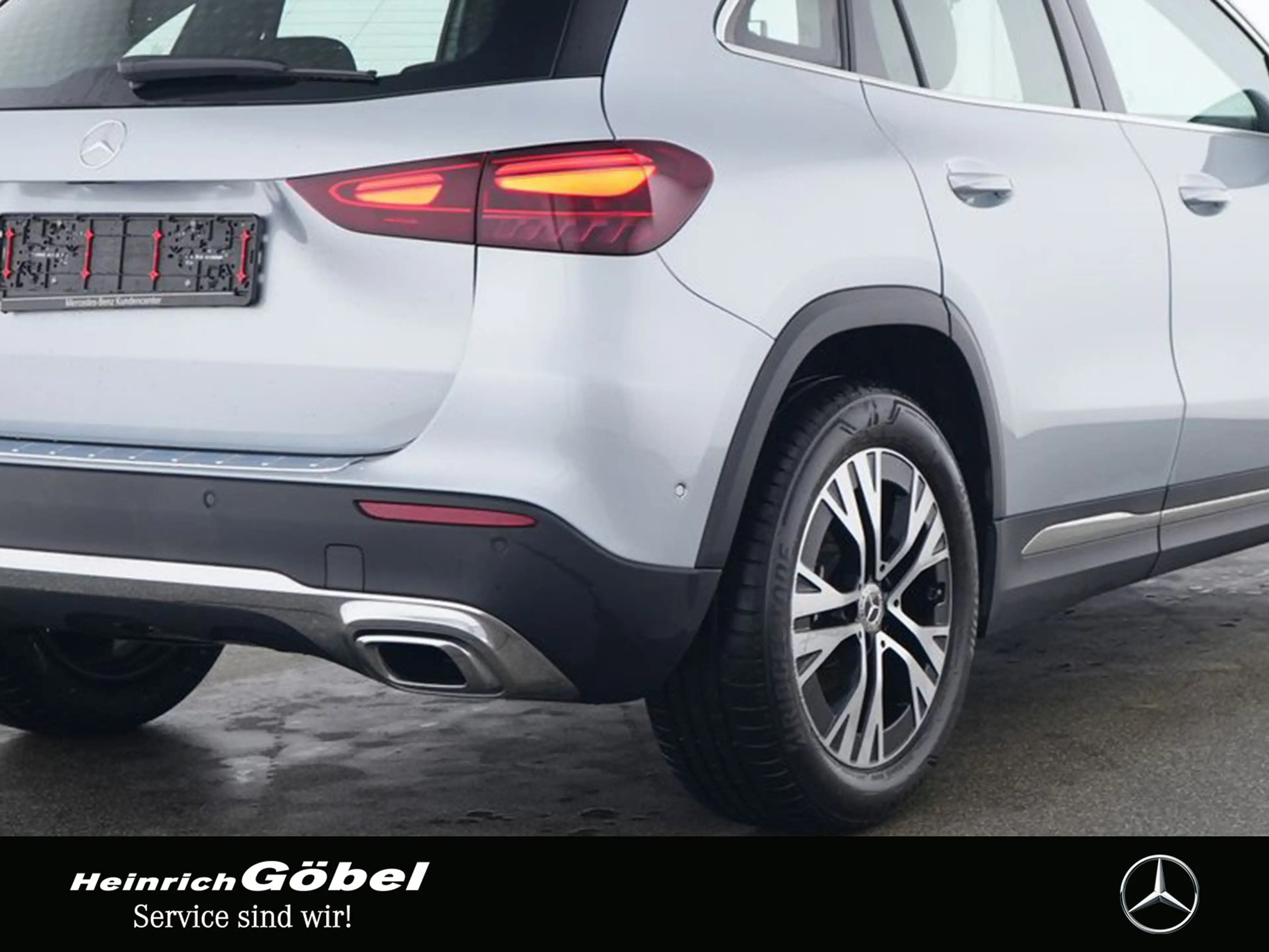 Mercedes-Benz GLA 180 PROGRESSIVE ANHÄNGERVORRICHTUNG+CARPLAY — photo 8