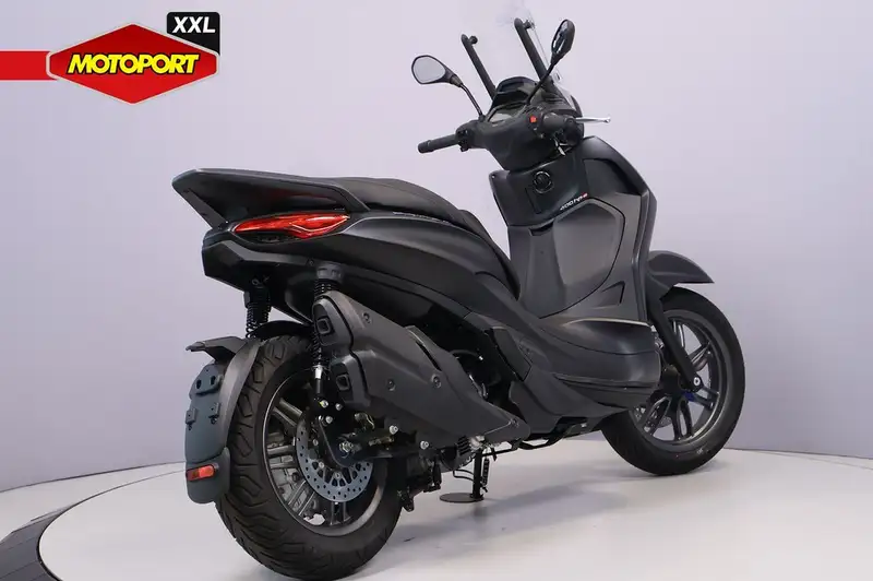 Piaggio Beverly 400 - foto 3