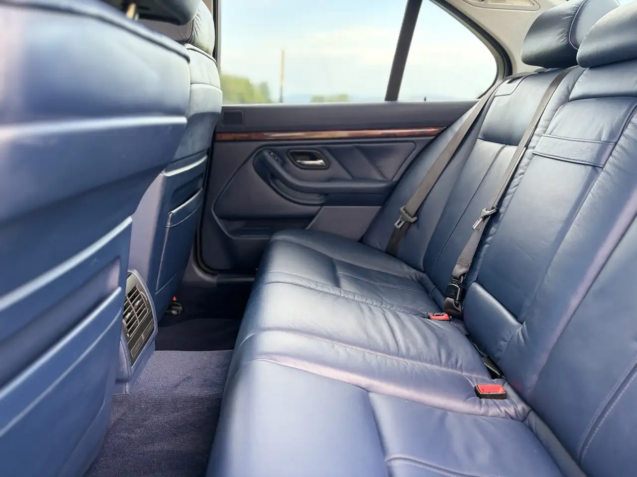 BMW 540 i V8, foto 4