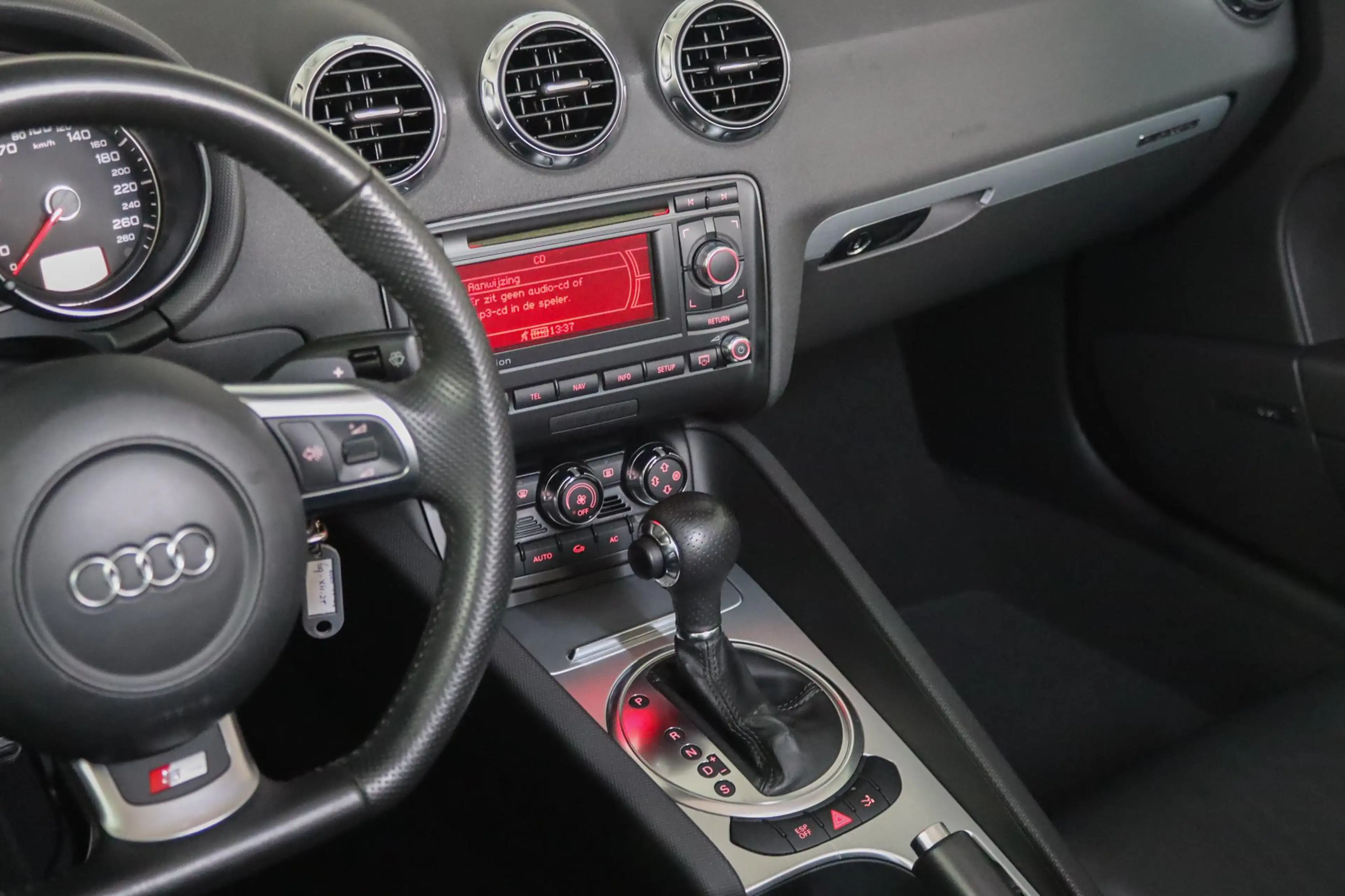 Audi TT Roadster 3.2 V6 quattro S-Line NL Auto, Dealer ond — photo 10