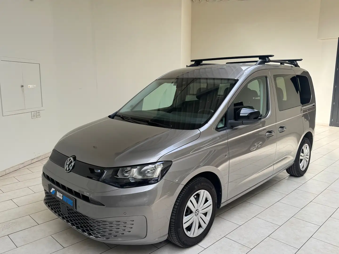 Volkswagen Caddy Caddy 2.0 TDi 5pl. Gris - 1