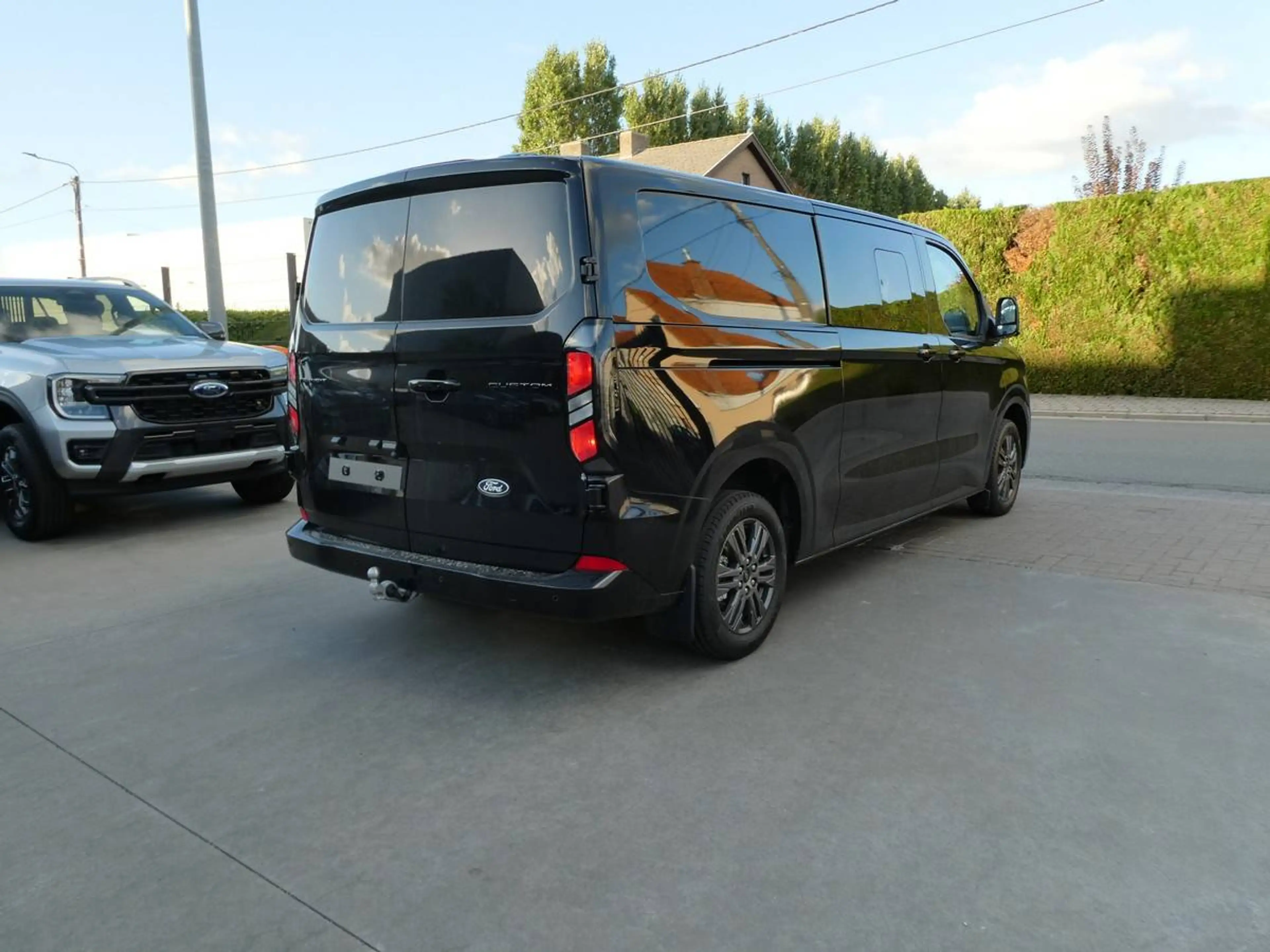 Ford Transit Custom L2 Multi-Use 5pl 2.0 TDCi 170pk Automaat Limited BLIS ACC 360° Trekhaak — photo 6