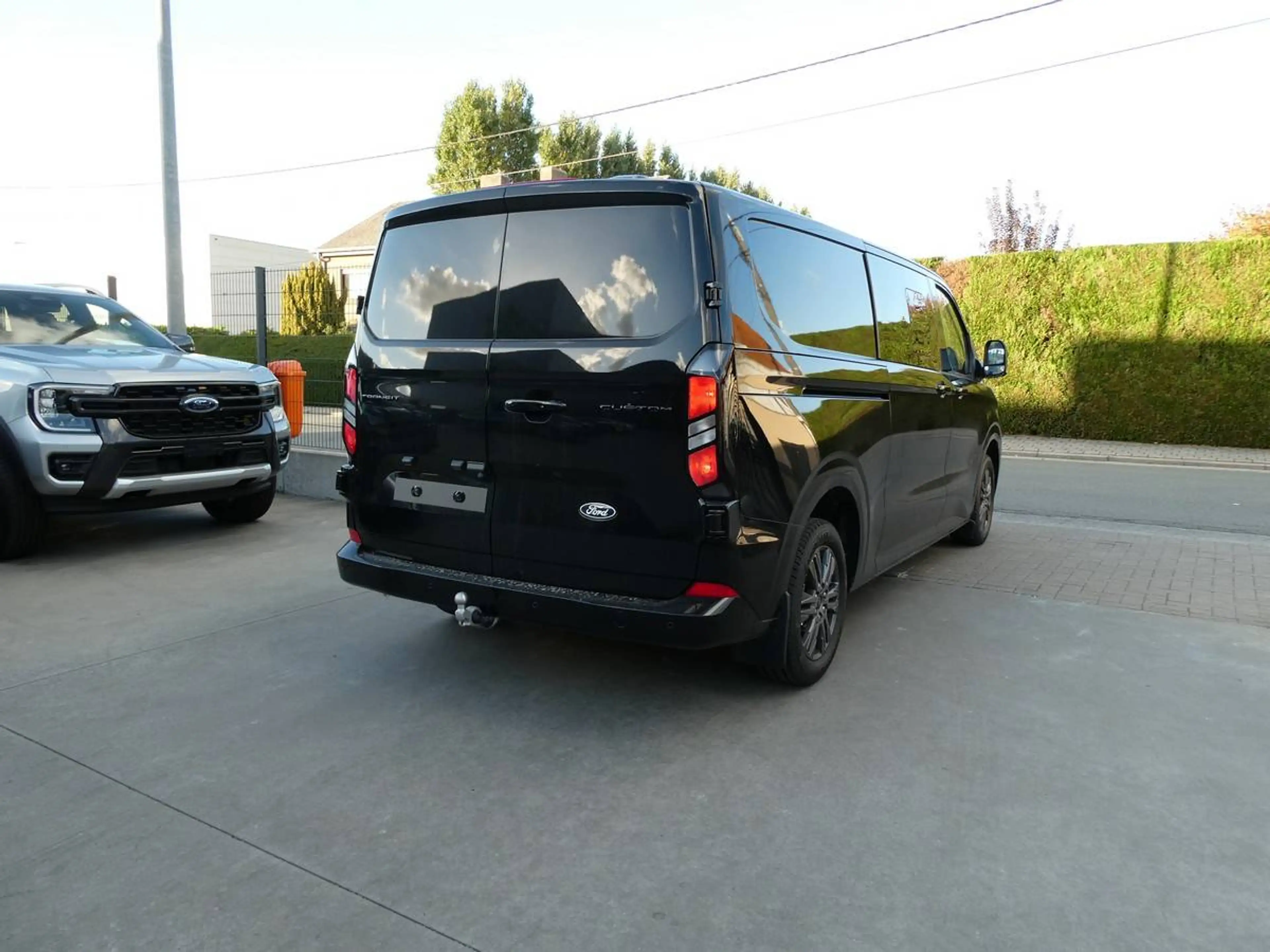 Ford Transit Custom L2 Multi-Use 5pl 2.0 TDCi 170pk Automaat Limited BLIS ACC 360° Trekhaak — photo 7