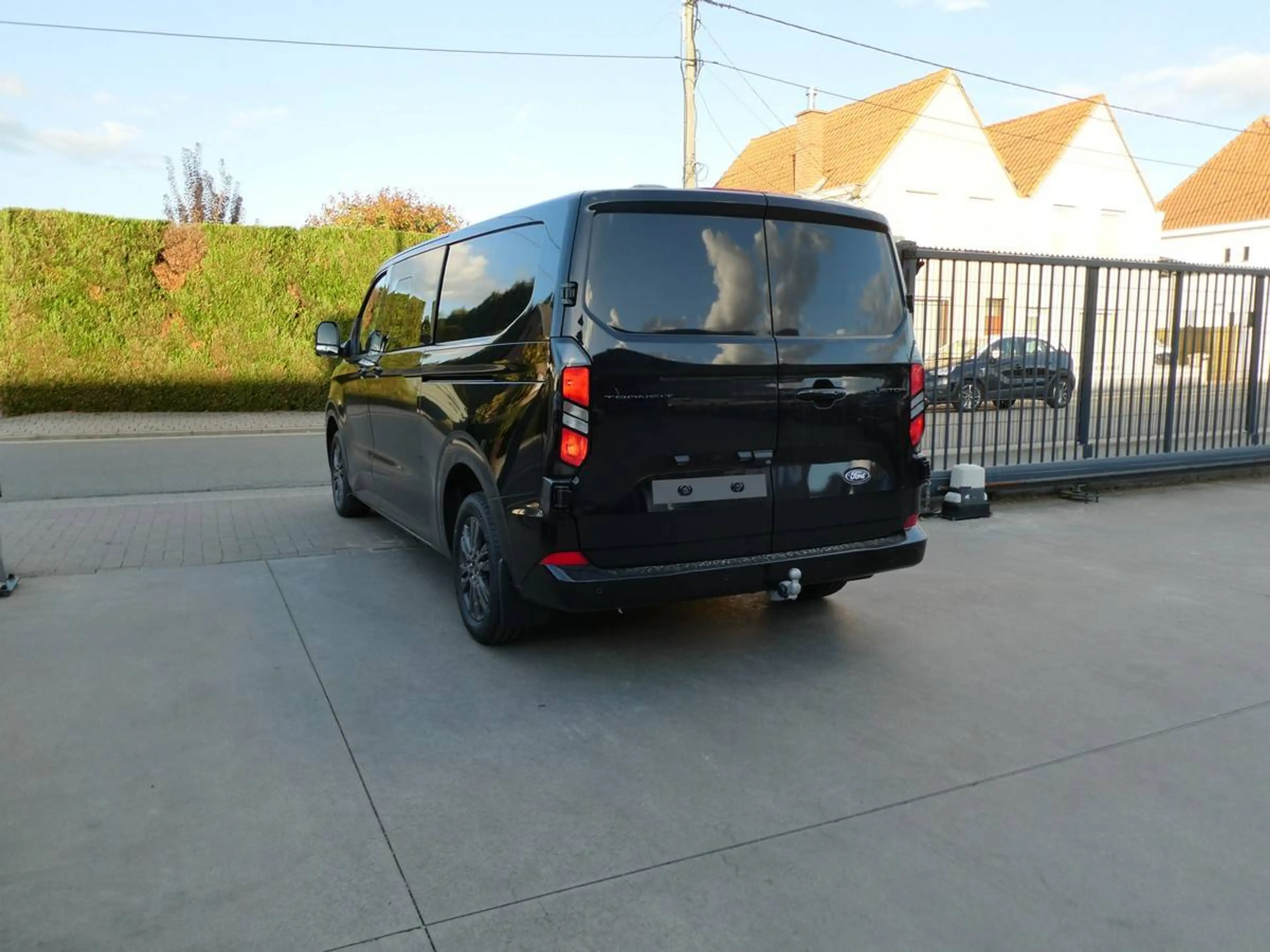 Ford Transit Custom L2 Multi-Use 5pl 2.0 TDCi 170pk Automaat Limited BLIS ACC 360° Trekhaak — photo 8