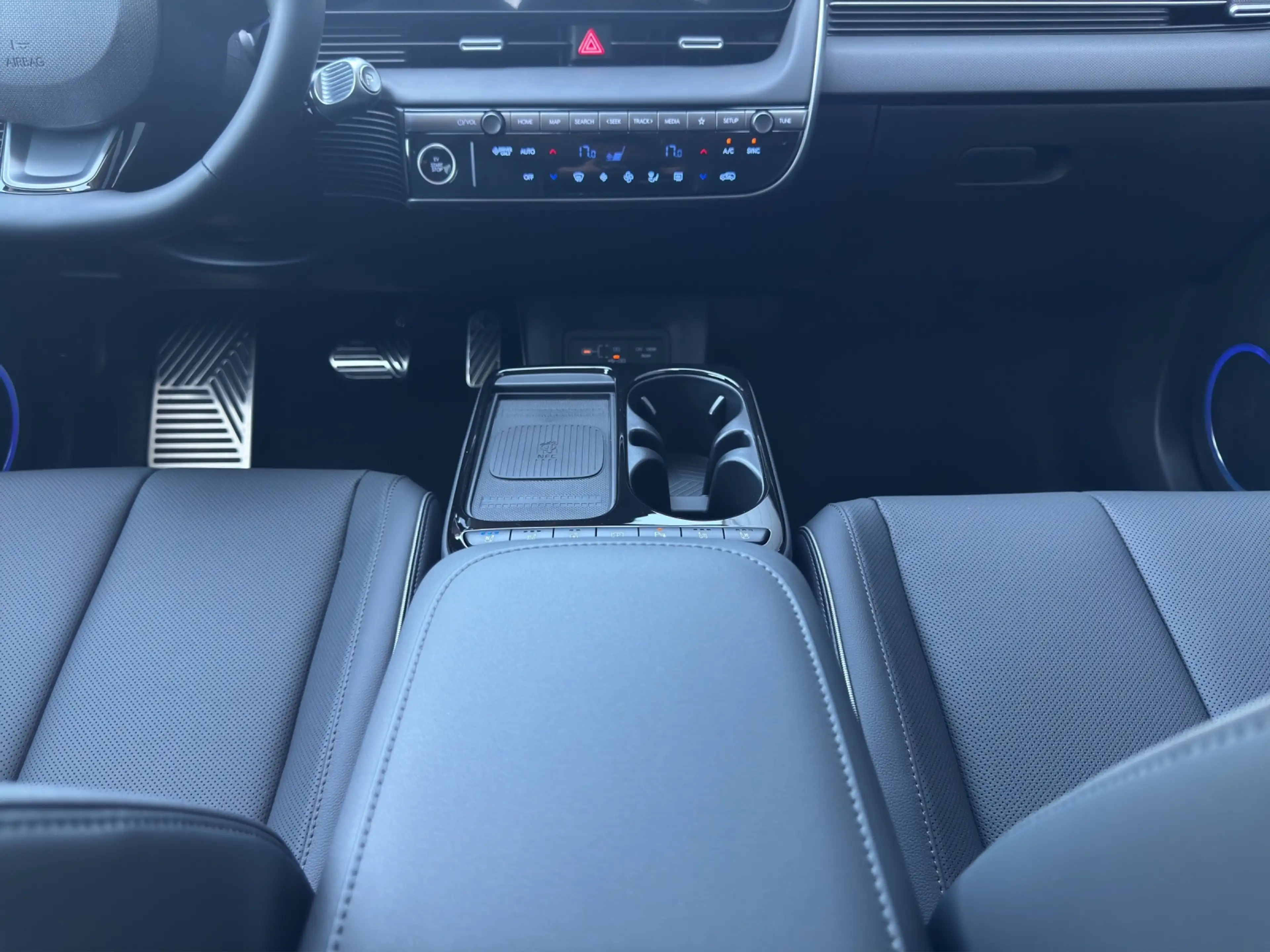 Hyundai IONIQ 5 Elektro 84,0 kWh Uniq PANO/MATRIX/BOSE — photo 12